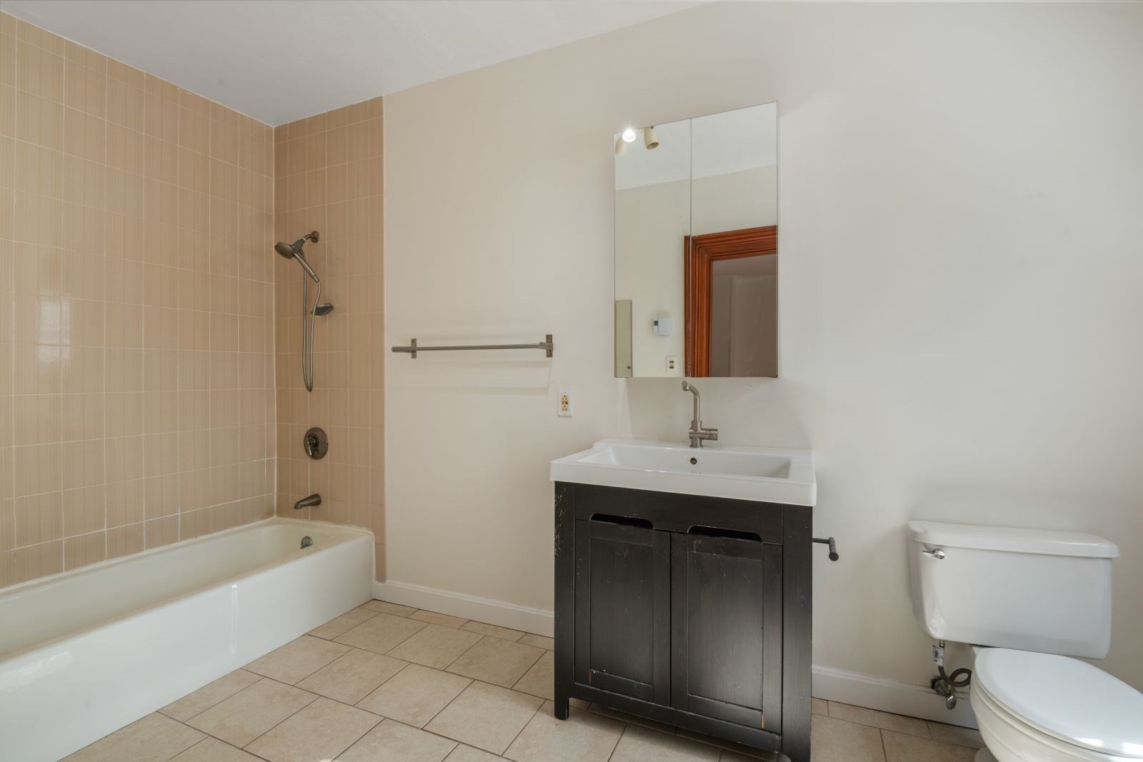 13 Concord Sqaure # 2 Property Photo 22