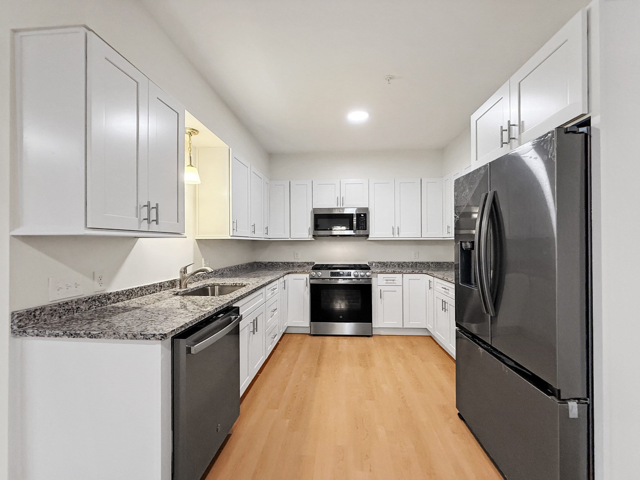 10 Franklin Ave # 300 Property Photo 2