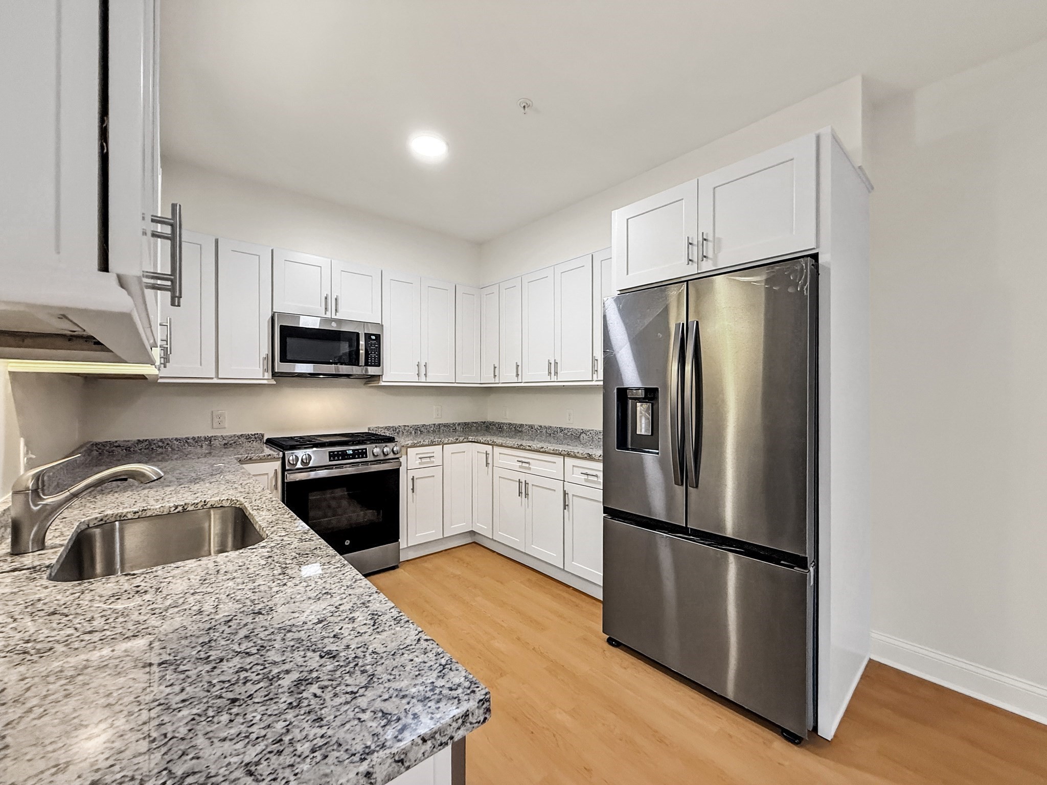 10 Franklin Ave # 300 Property Photo 3