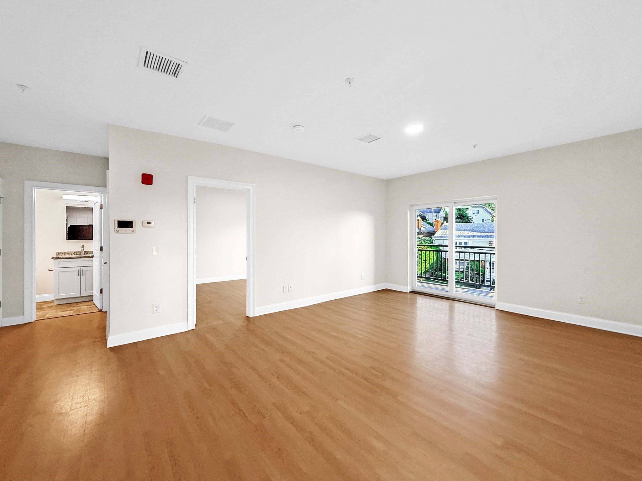 10 Franklin Ave # 300 Property Photo 5