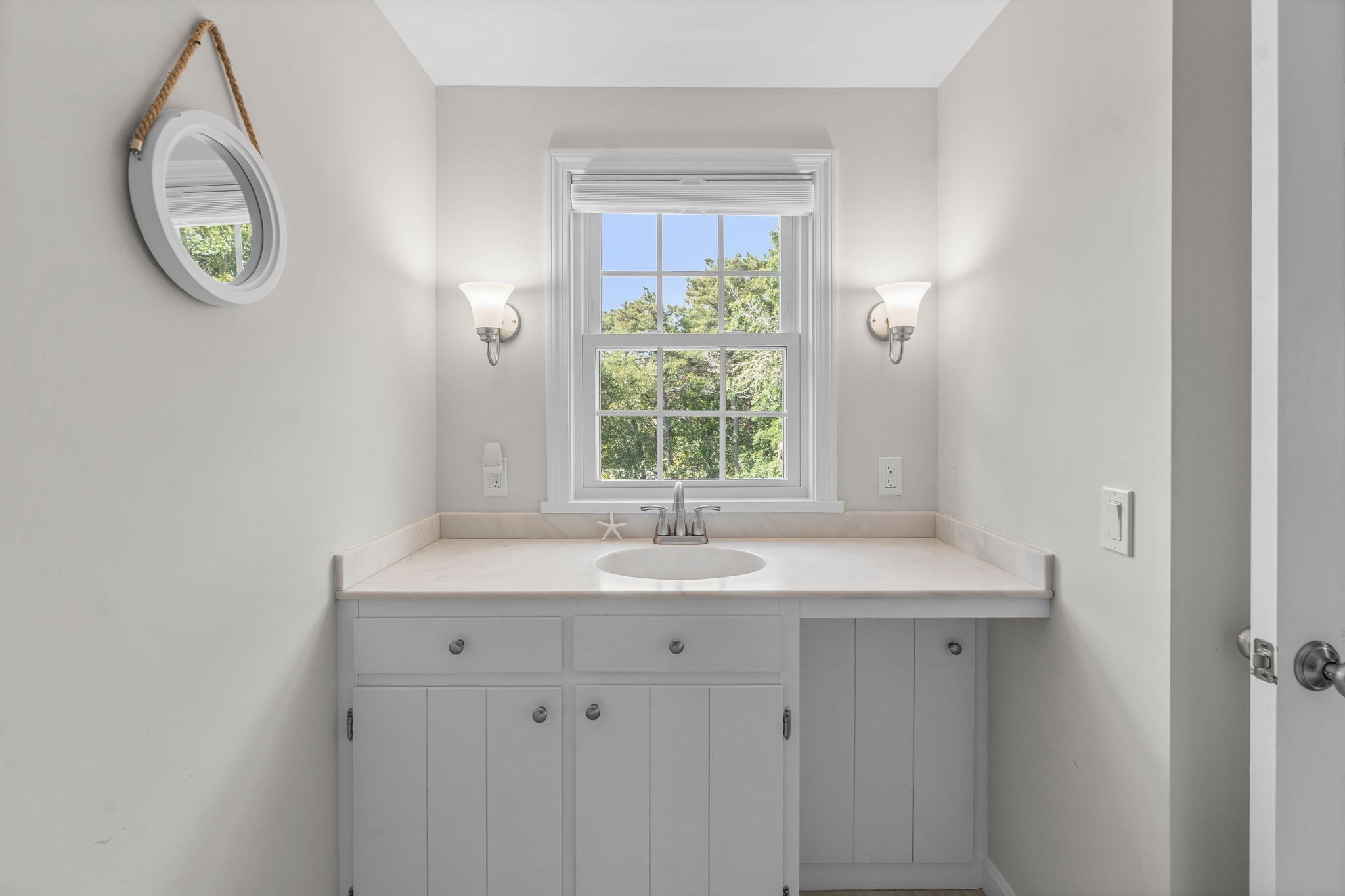 20 Stoughton Lane Property Photo 21