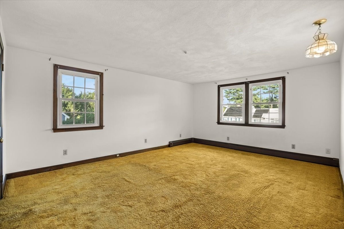 35 Bullard St Property Photo 15