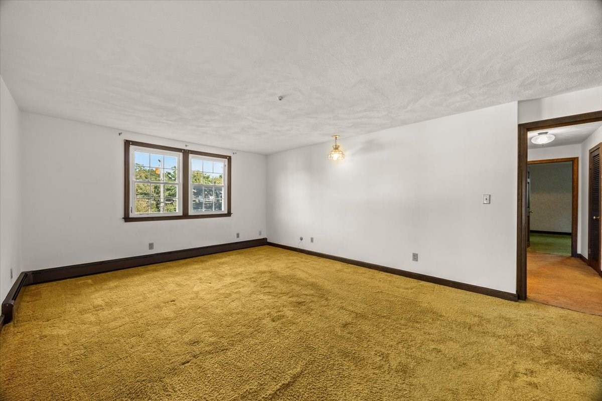 35 Bullard St Property Photo 16
