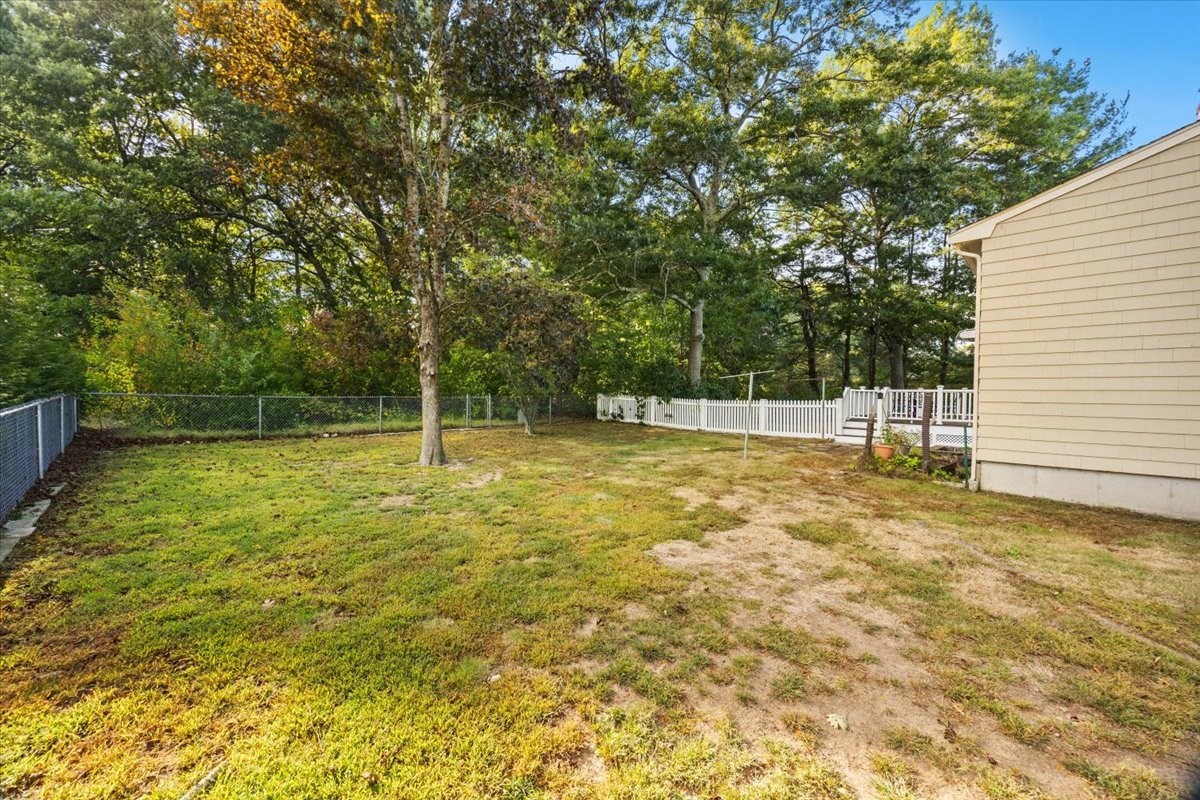 35 Bullard St Property Photo 34
