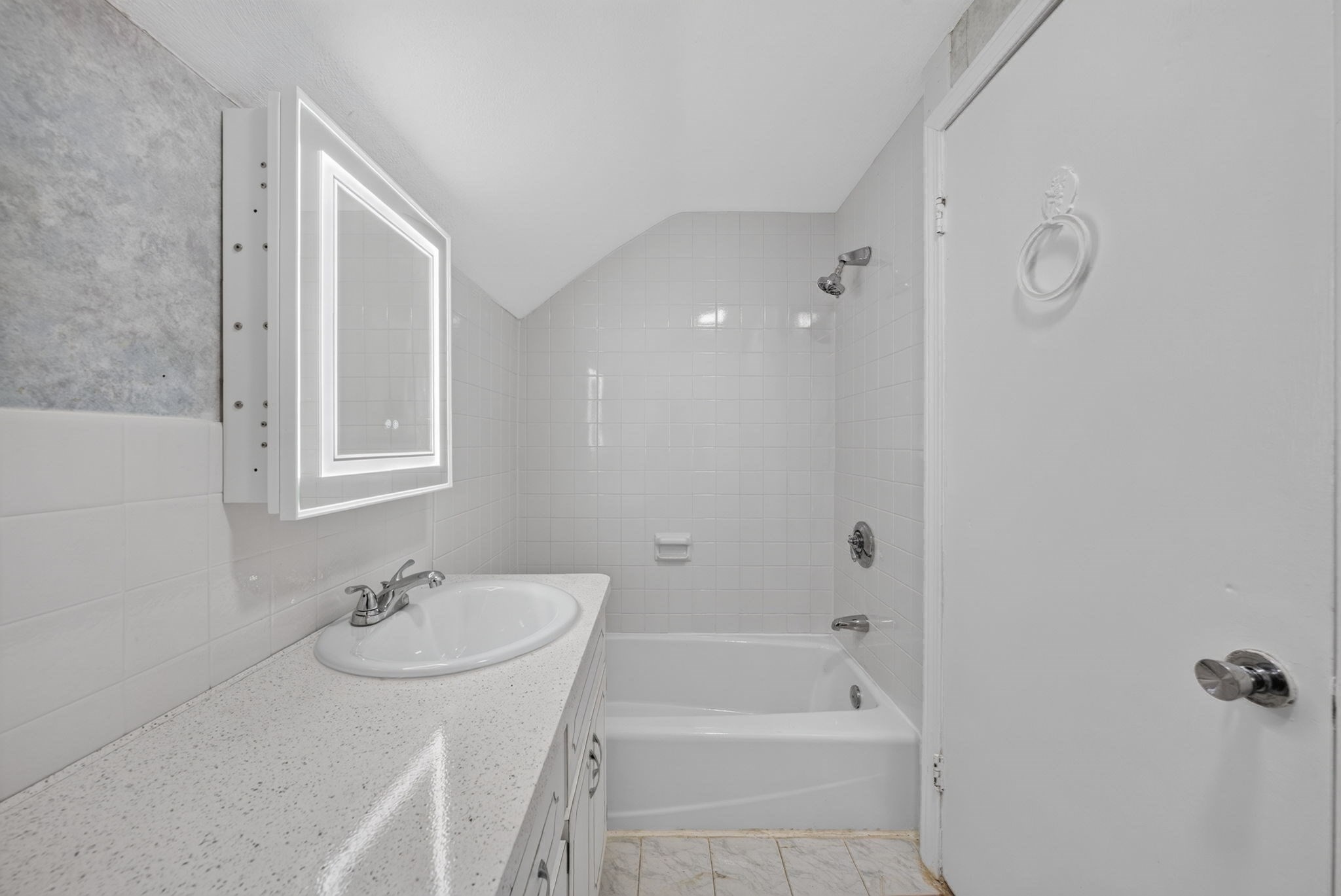 49 Greenhood St Property Photo 23
