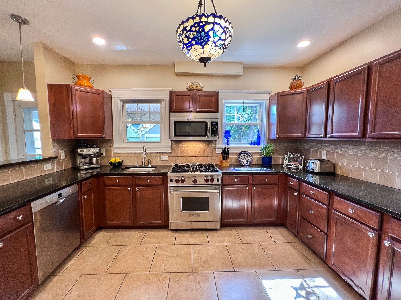 27 Fernleaf Ave Property Photo 5