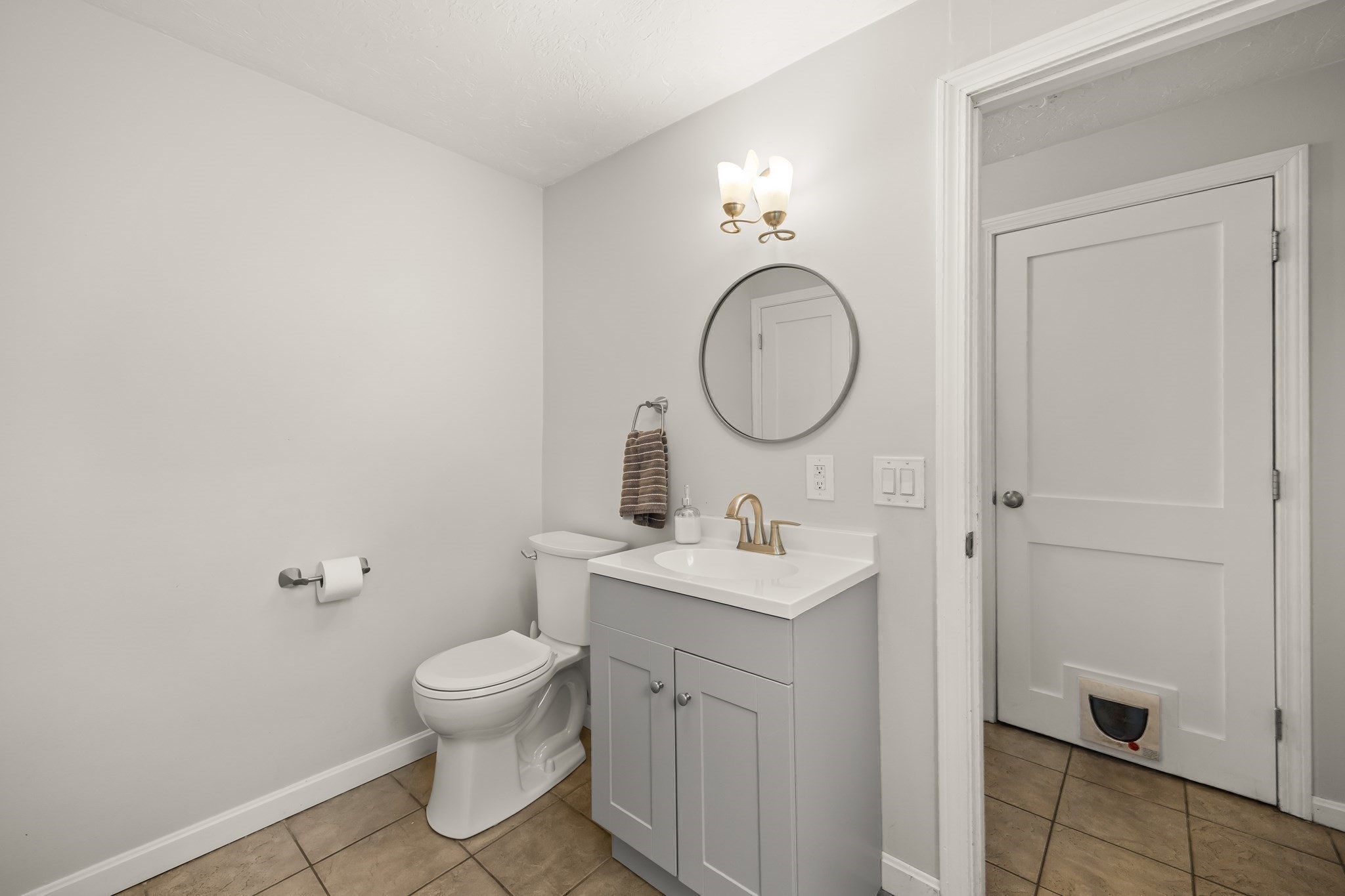 24 Howard Property Photo 23