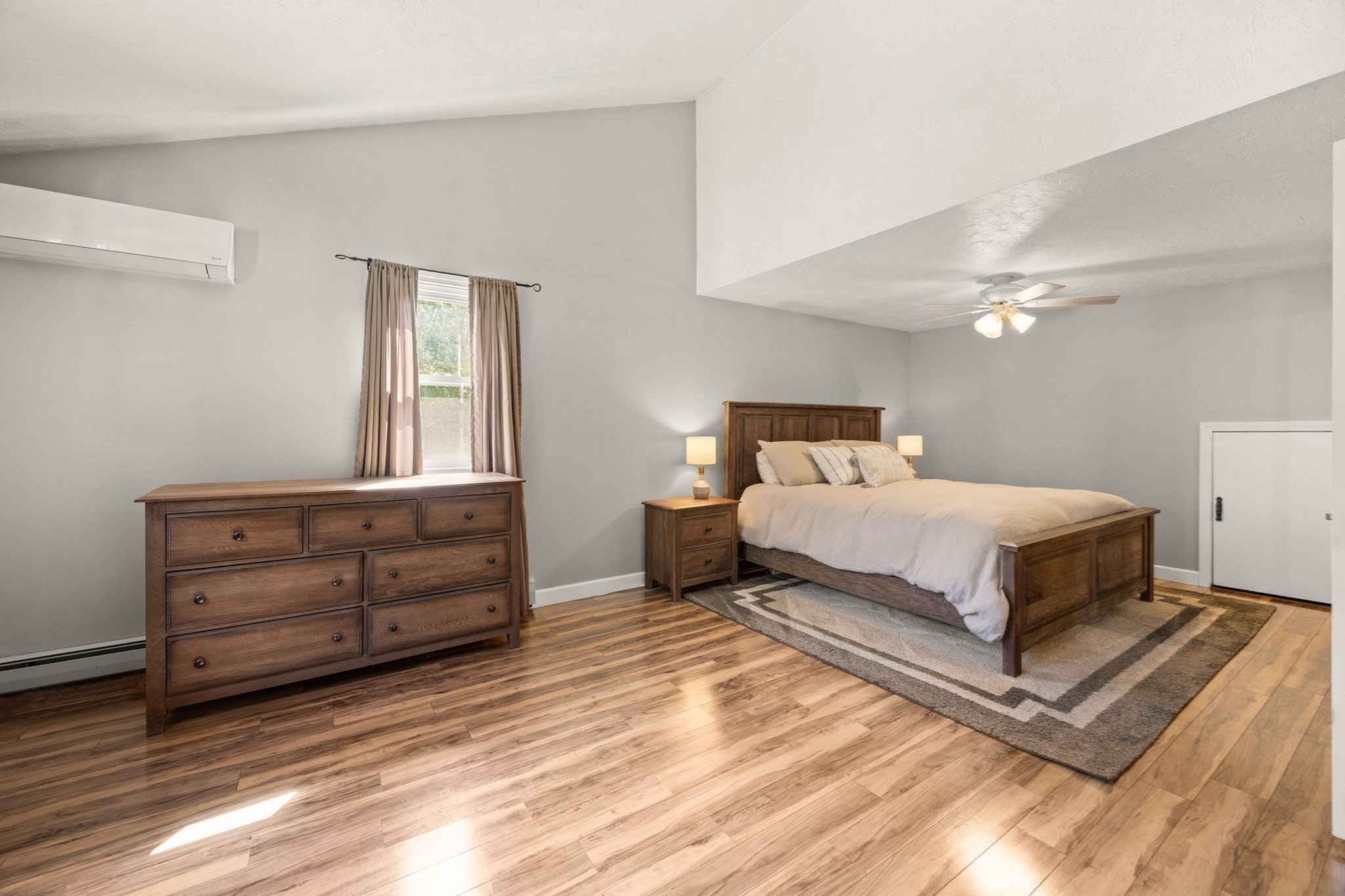 24 Howard Property Photo 25
