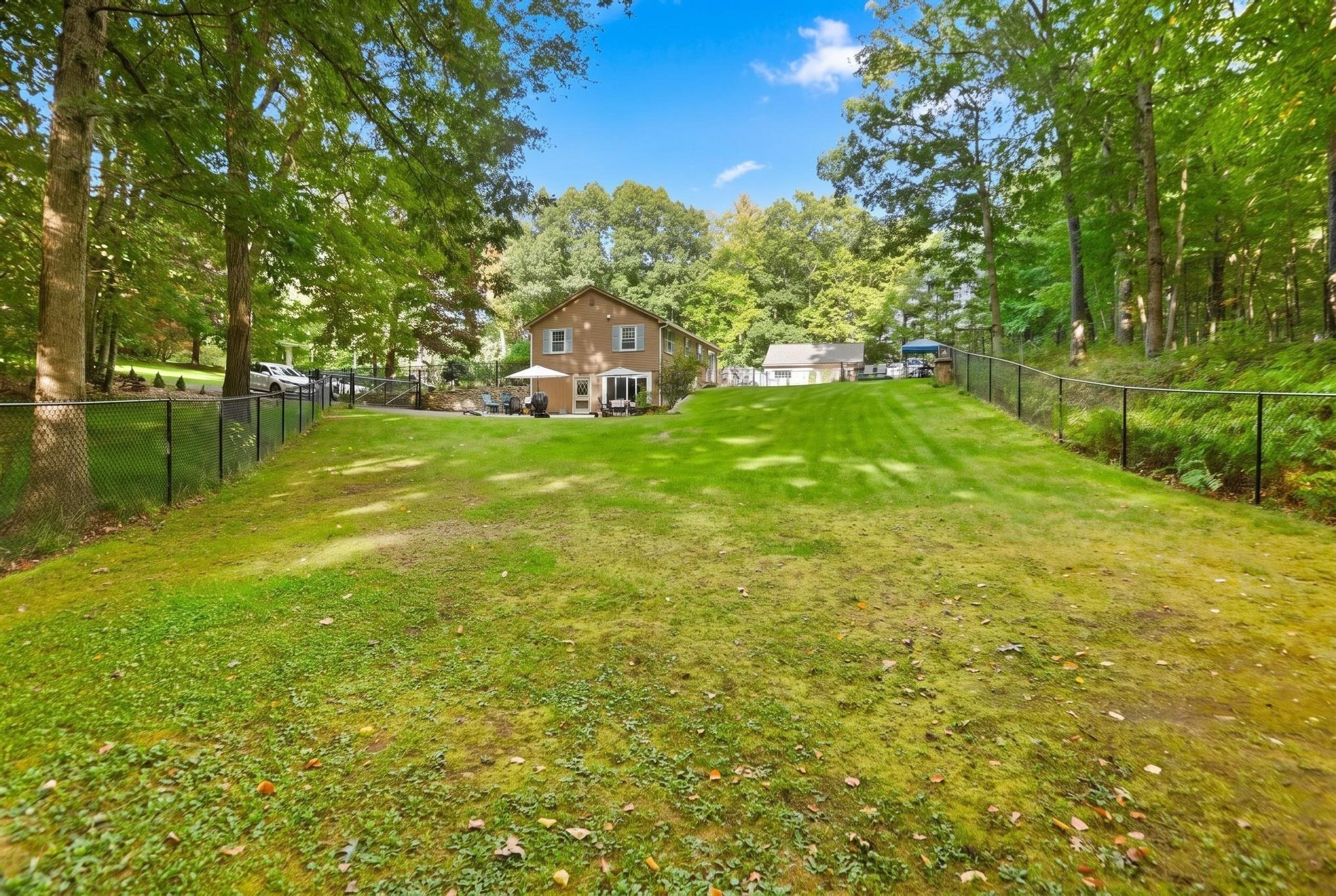17 Maple Street Property Photo 11