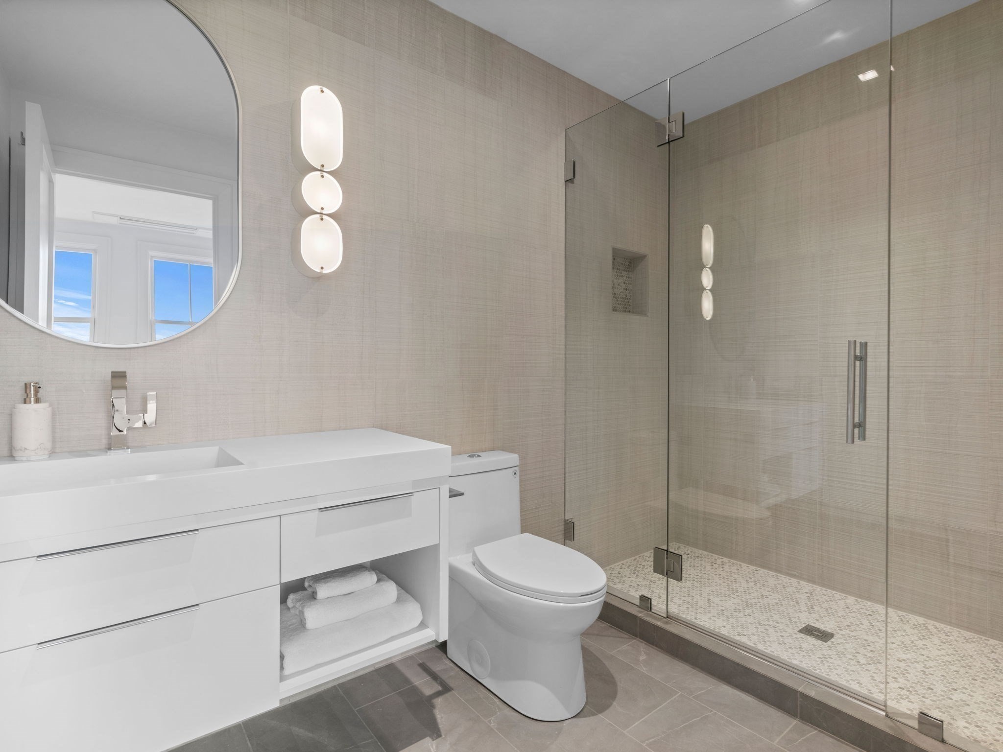 555 E Broadway Property Photo 32