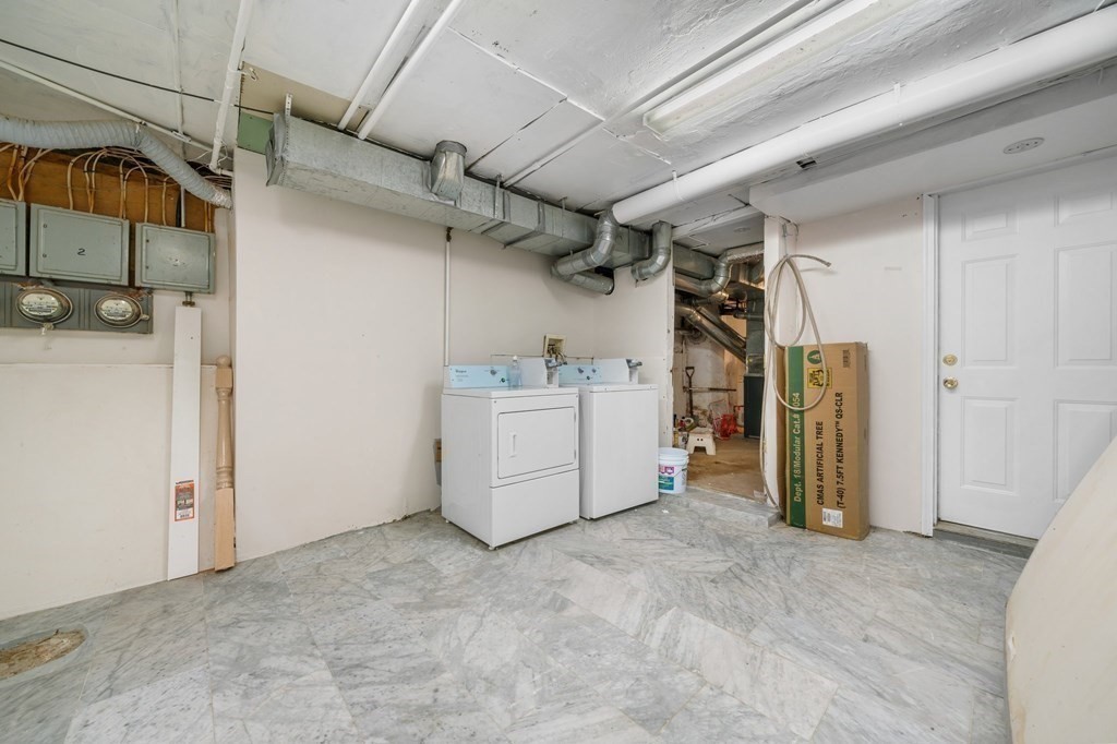 77 Webster St # 2b Property Photo 8
