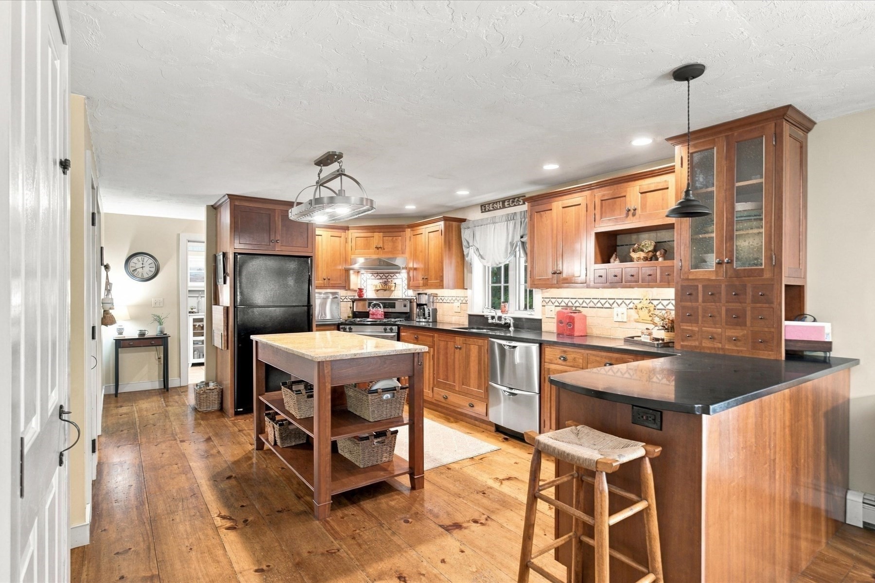 7 Stony Brook Rd Property Photo 7
