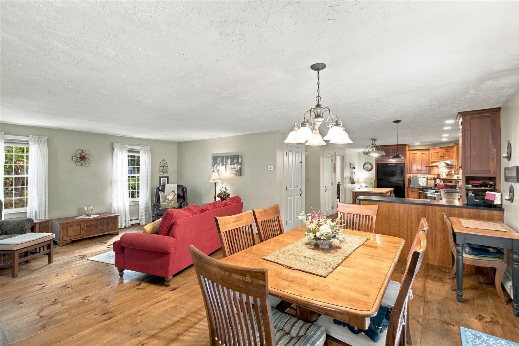 7 Stony Brook Rd Property Photo 9