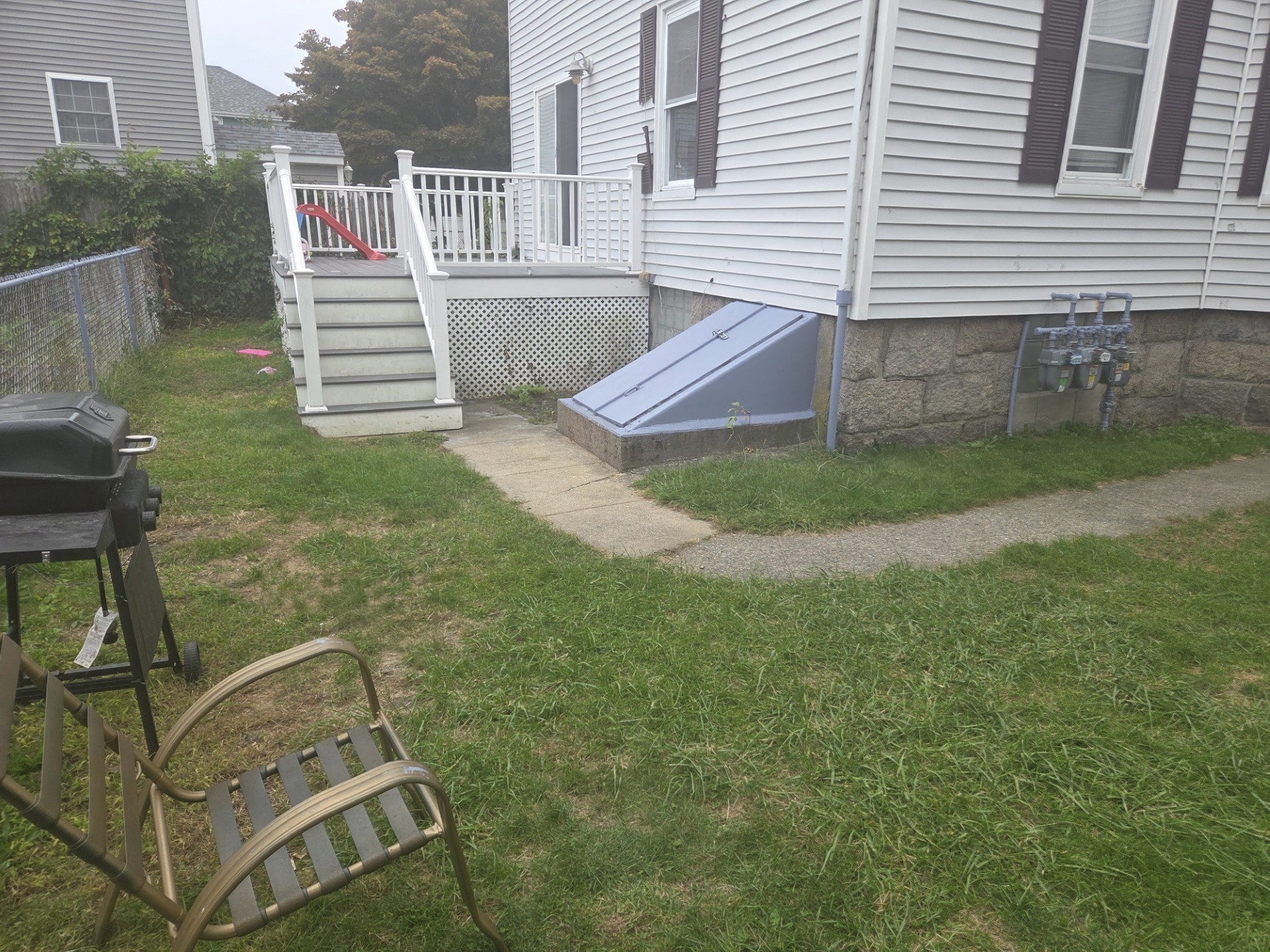 953 Globe Street Property Photo 12