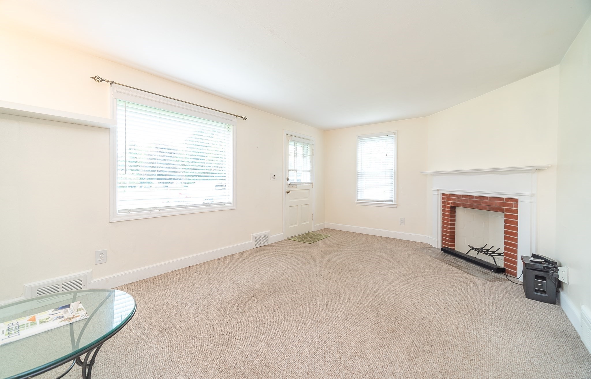 721 Parker St Property Photo 12