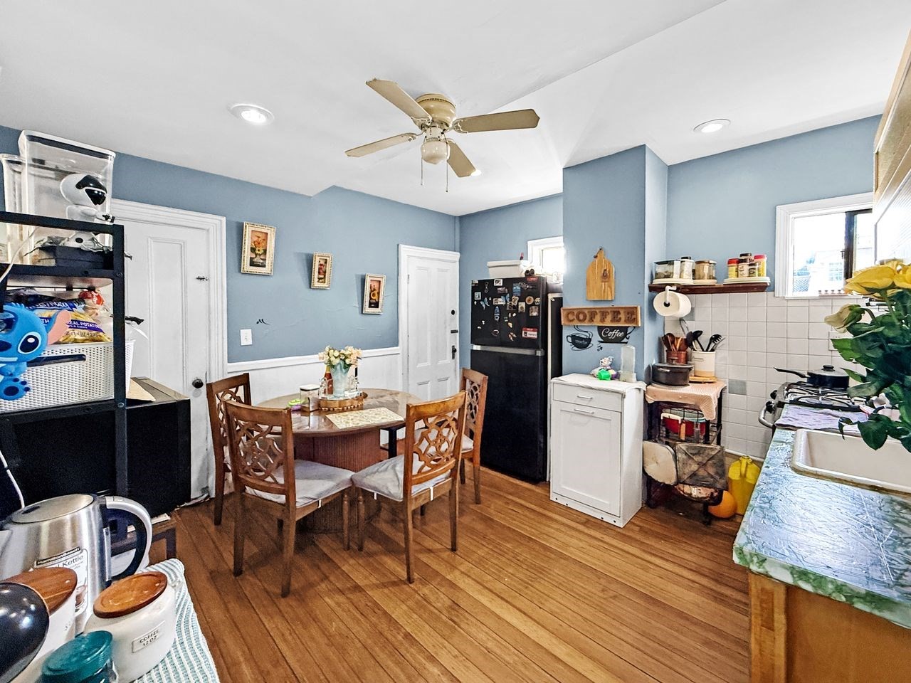 128 Lexington St. Property Photo 8