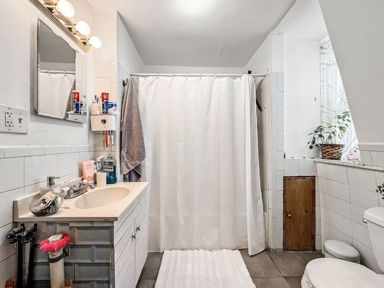 128 Lexington St. Property Photo 13