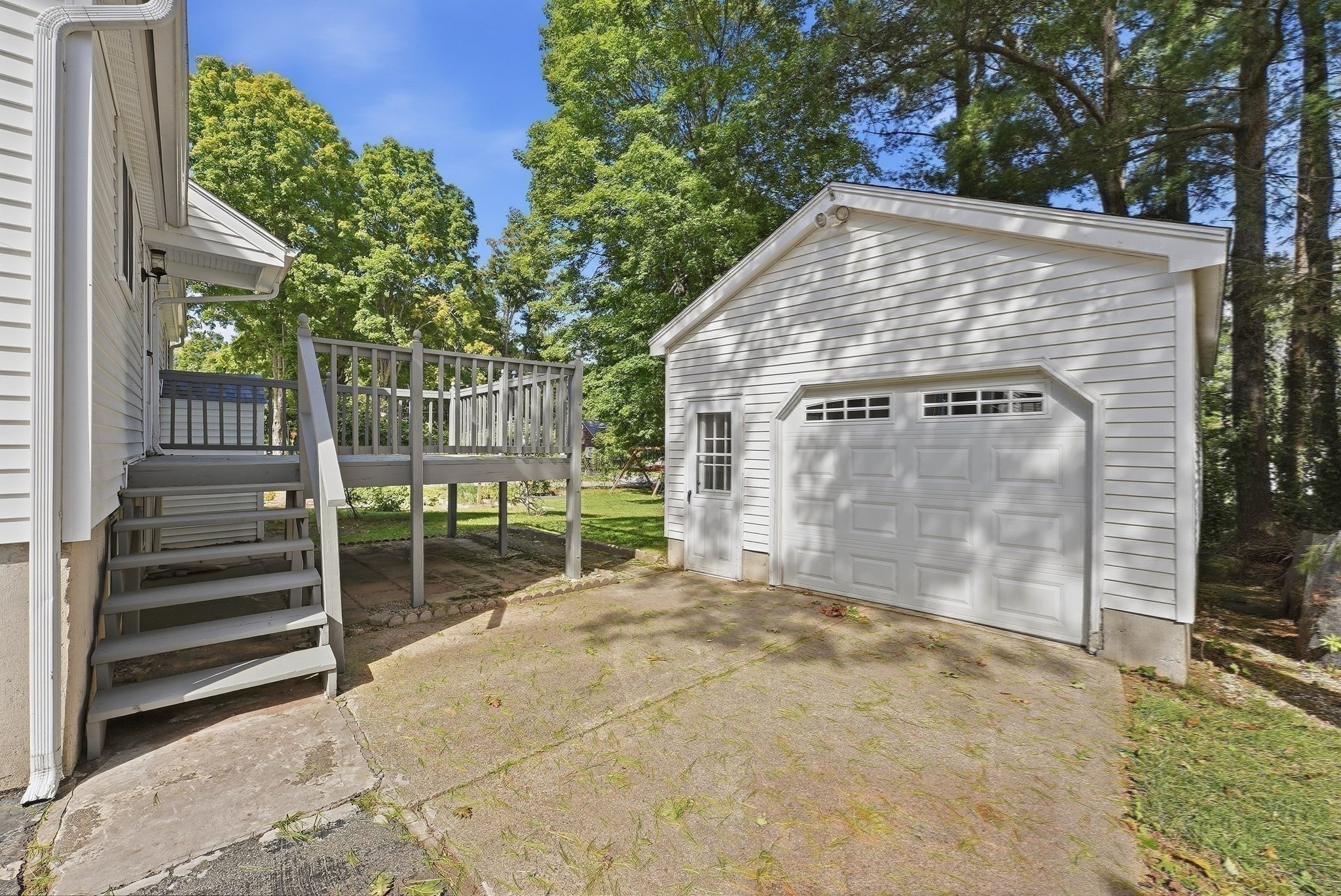 17 Smith St. Property Photo 36