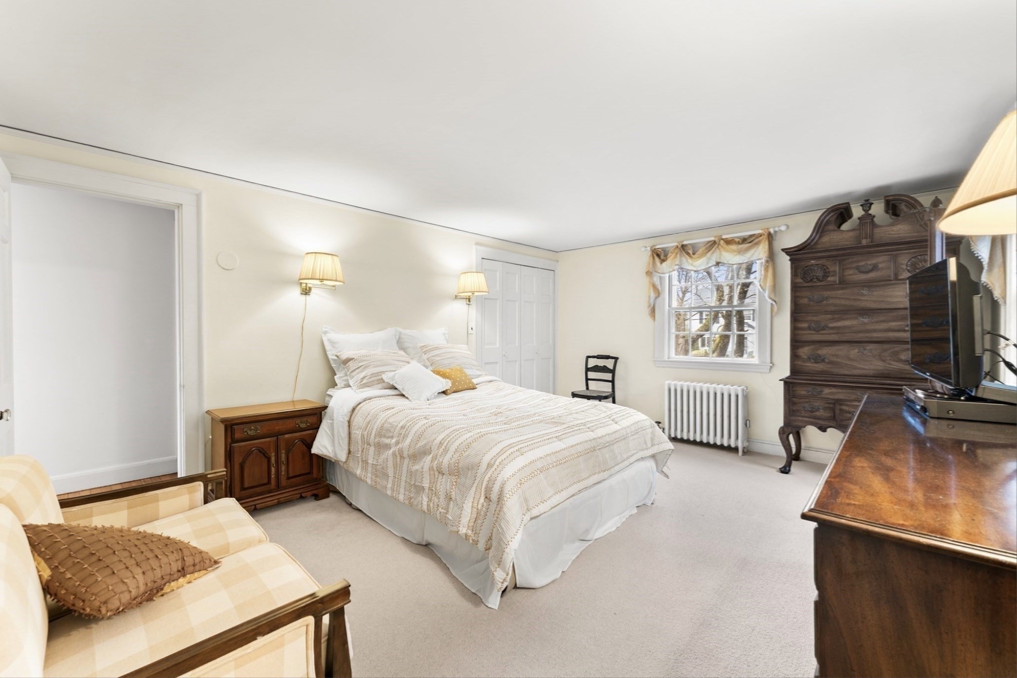 257 Dedham Property Photo 16