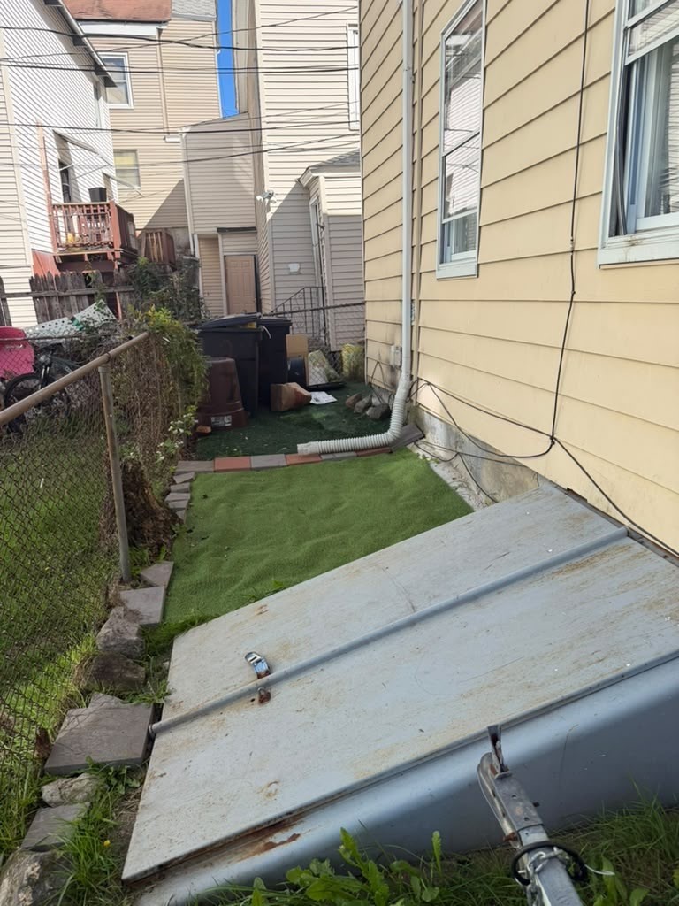 69 Fox St Property Photo 6