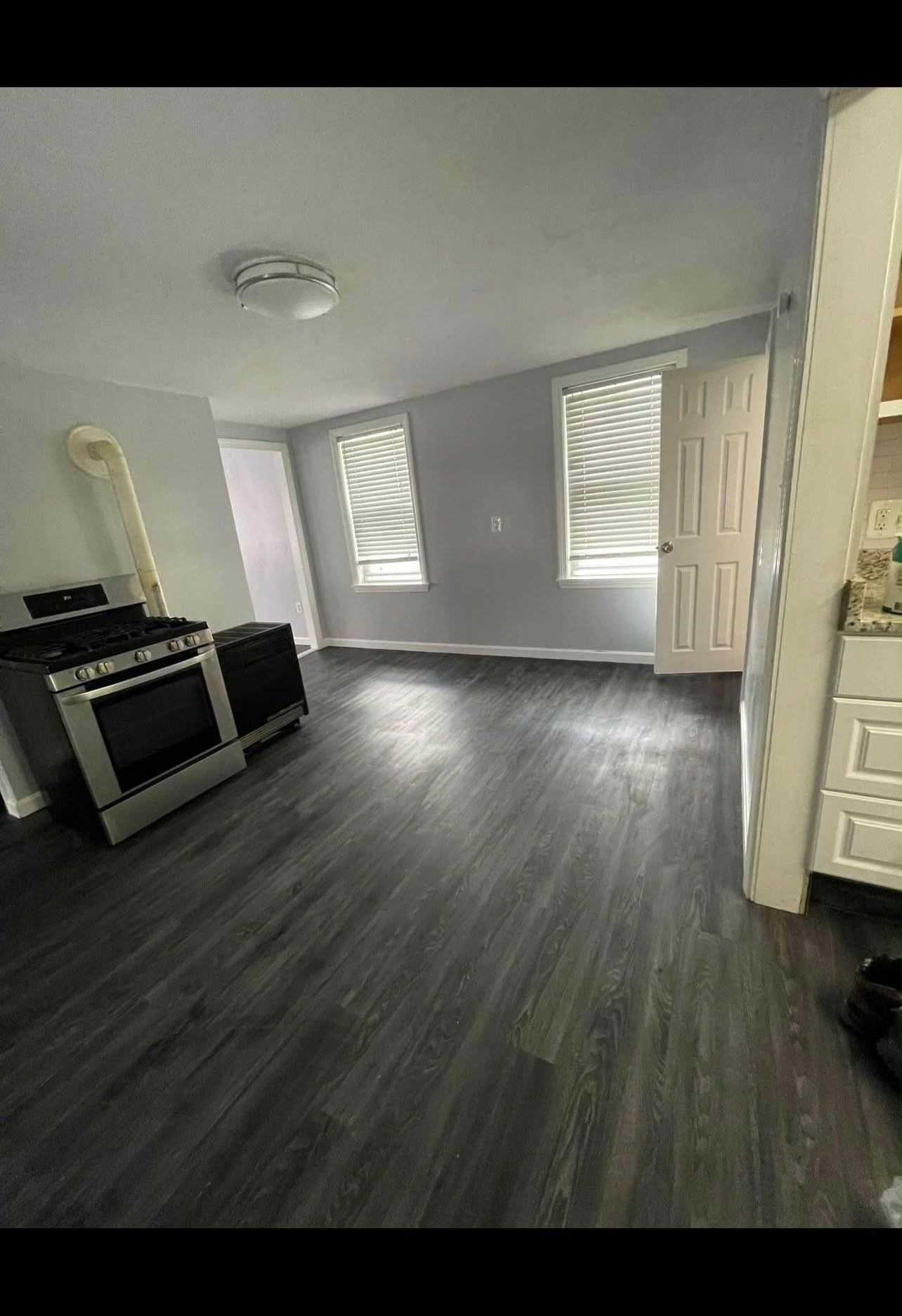69 Fox St Property Photo 25