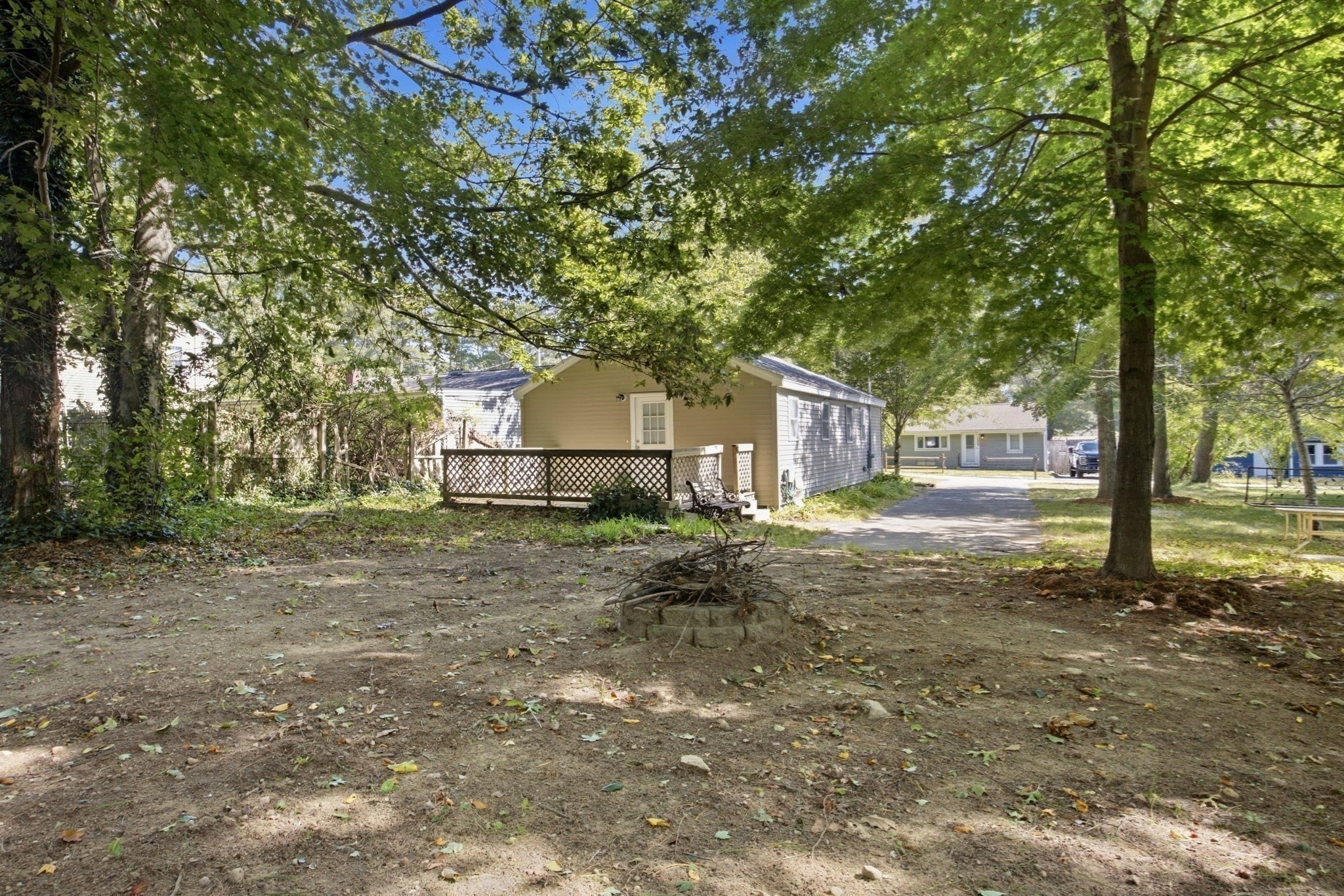 16 Fourth Ave. Property Photo 6