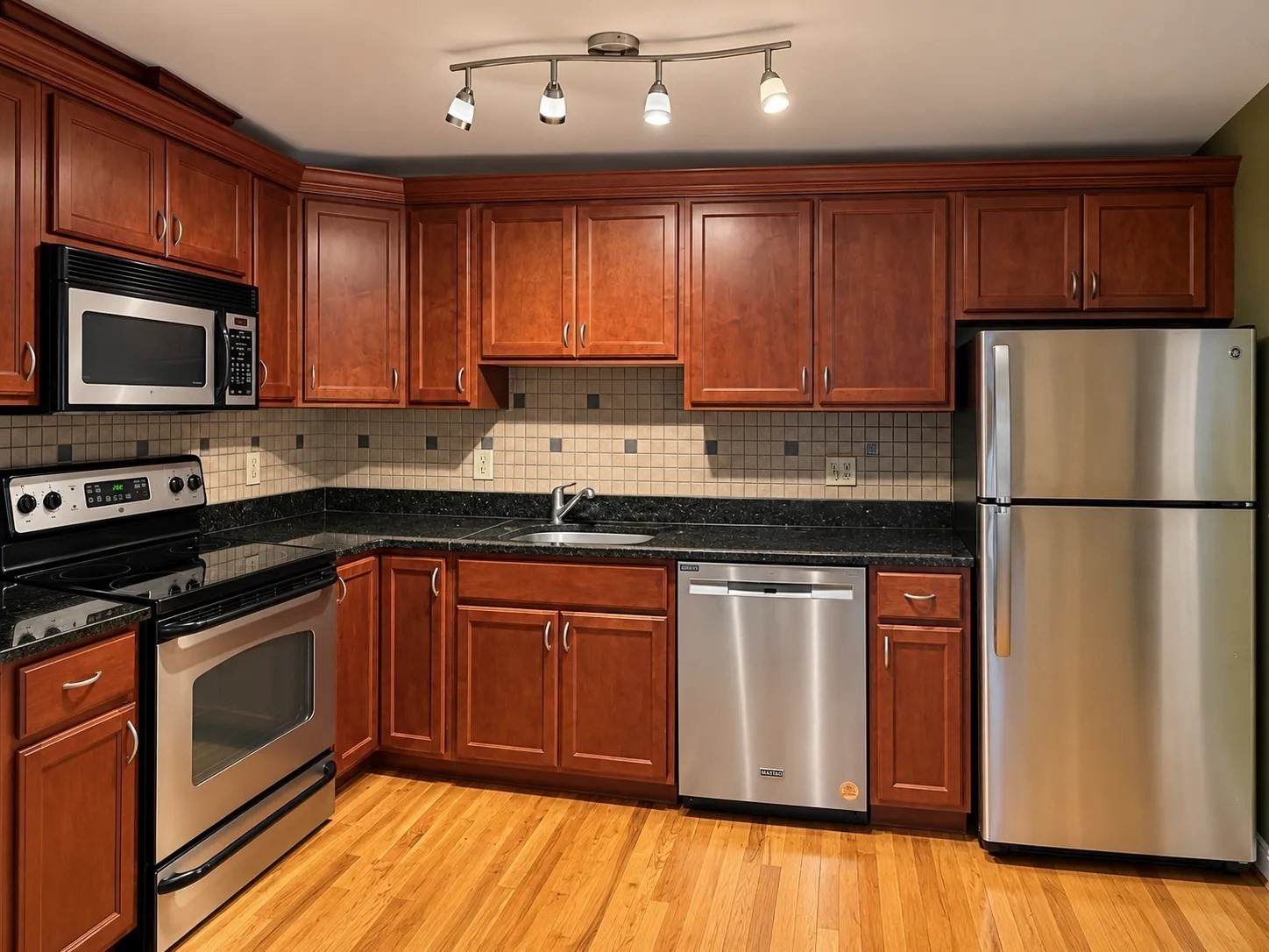 20 Daniels St. Property Photo 1