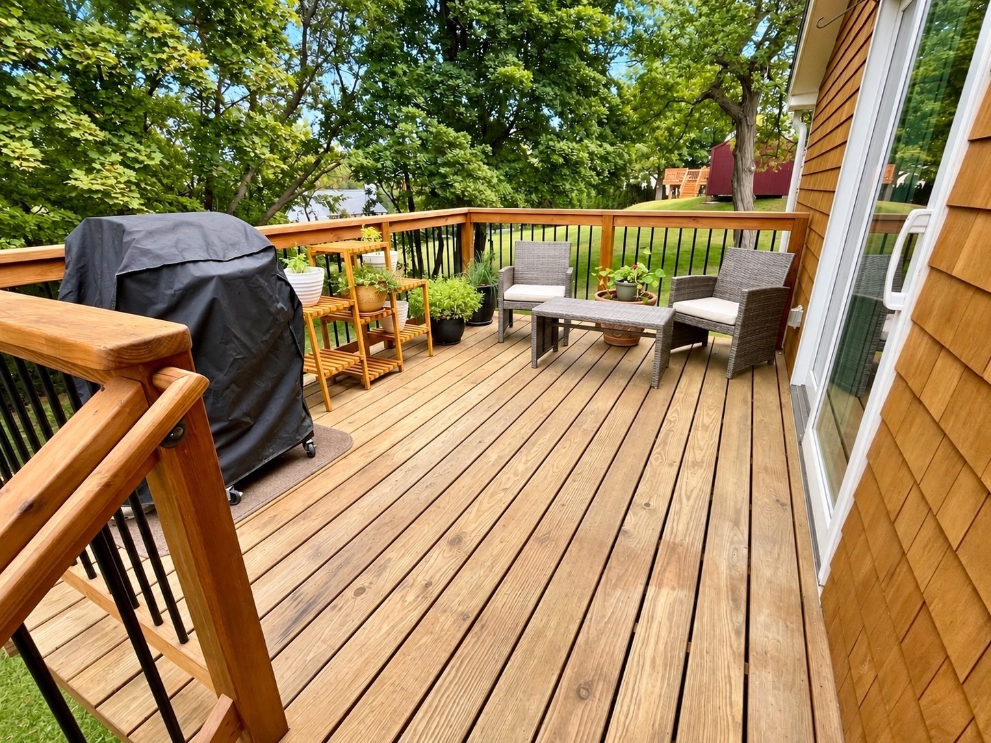 29 Ellen Property Photo 18