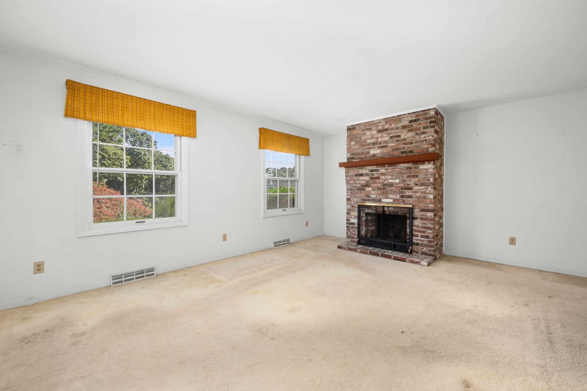 800 Riverview Dr Property Photo 6