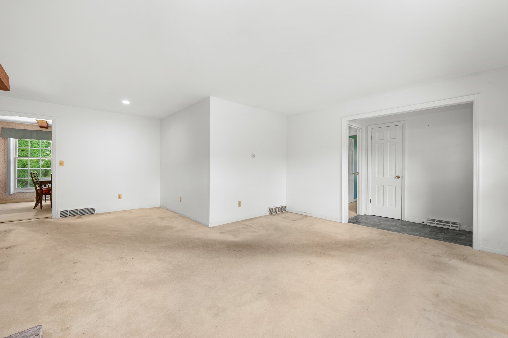 800 Riverview Dr Property Photo 8