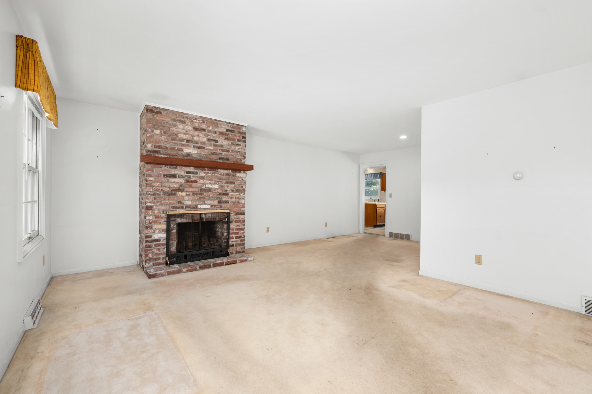 800 Riverview Dr Property Photo 9