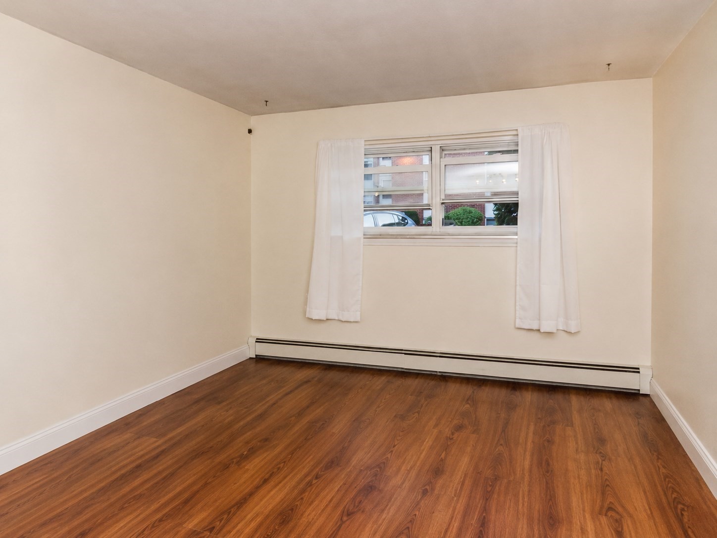 10 Commonwealth Ct # 2 Property Photo 9
