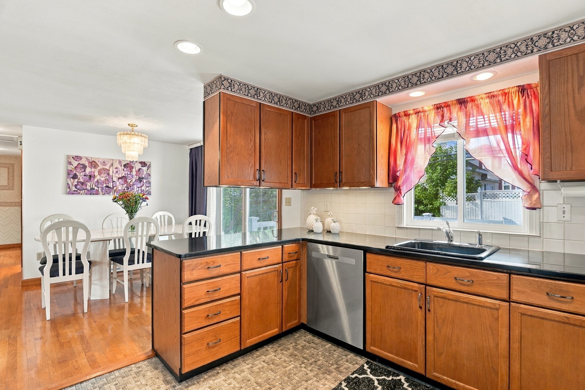 66 Observatory Avenue Property Photo 9