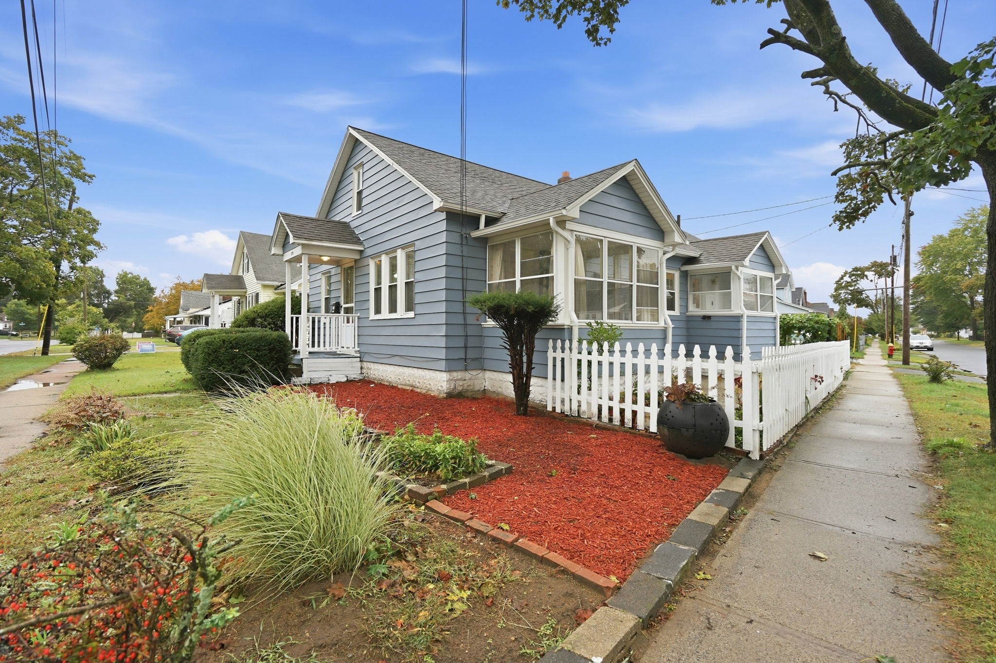 1774 Carew St Property Photo 2