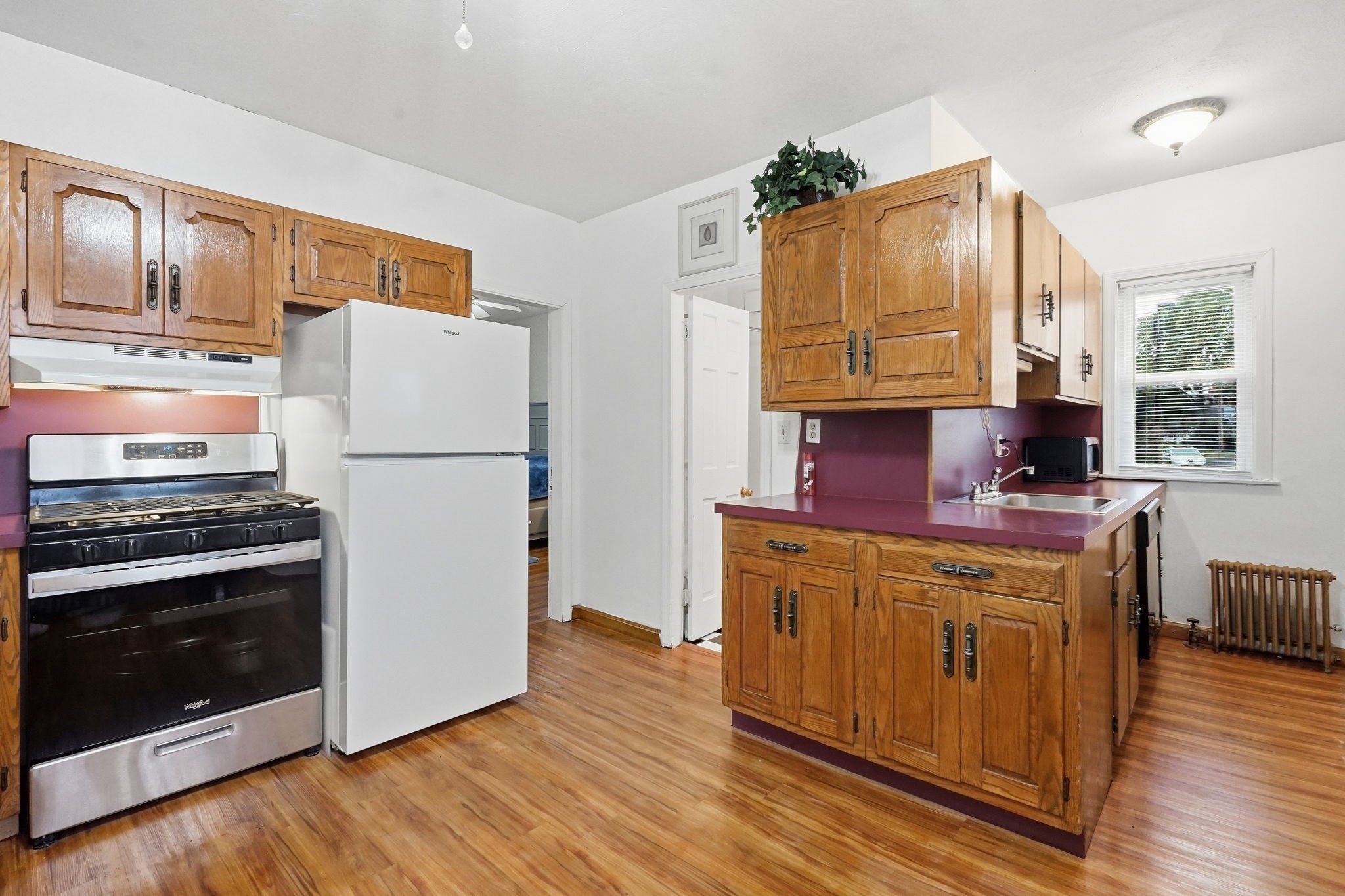 1774 Carew St Property Photo 13