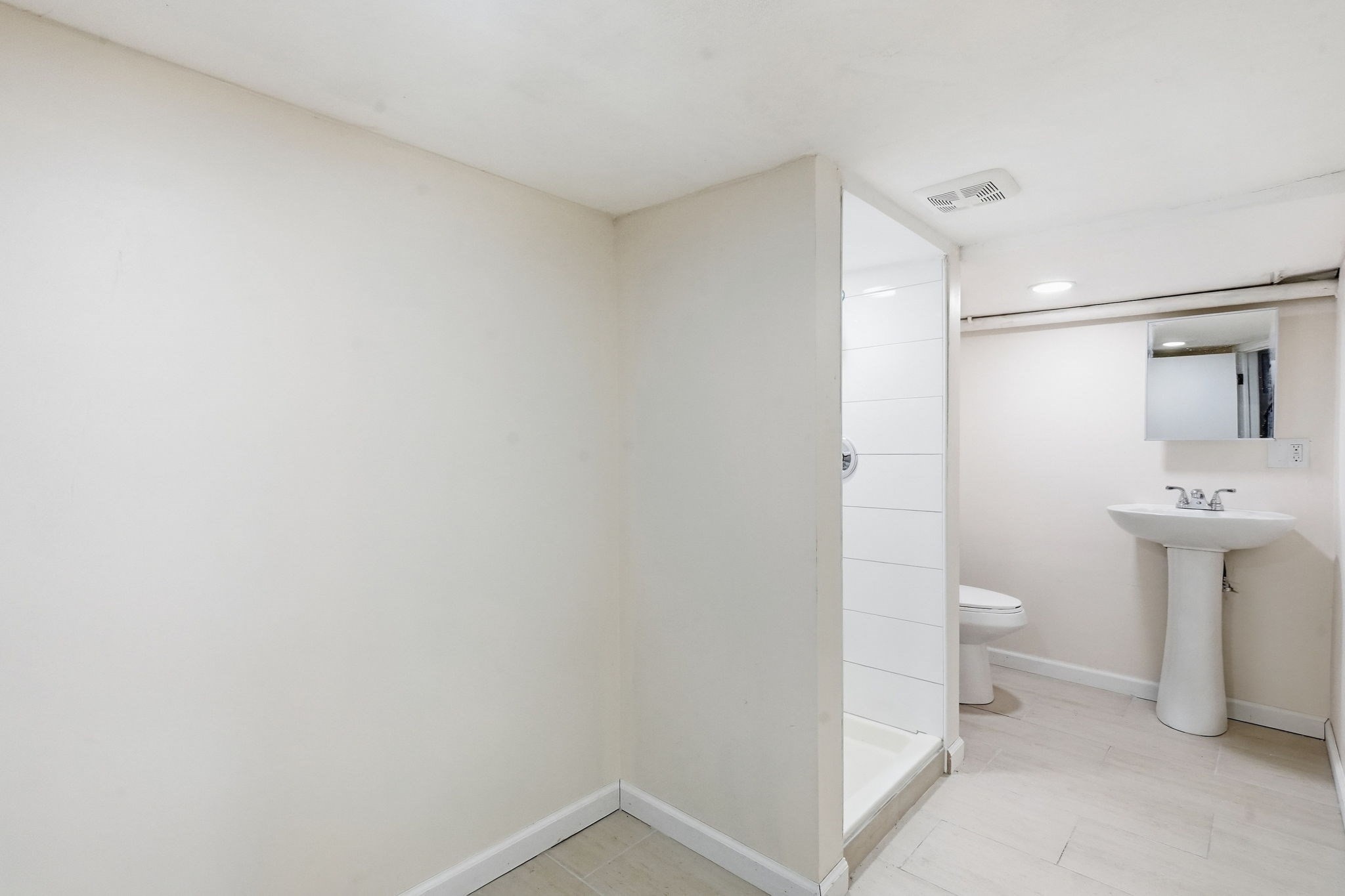 1774 Carew St Property Photo 29