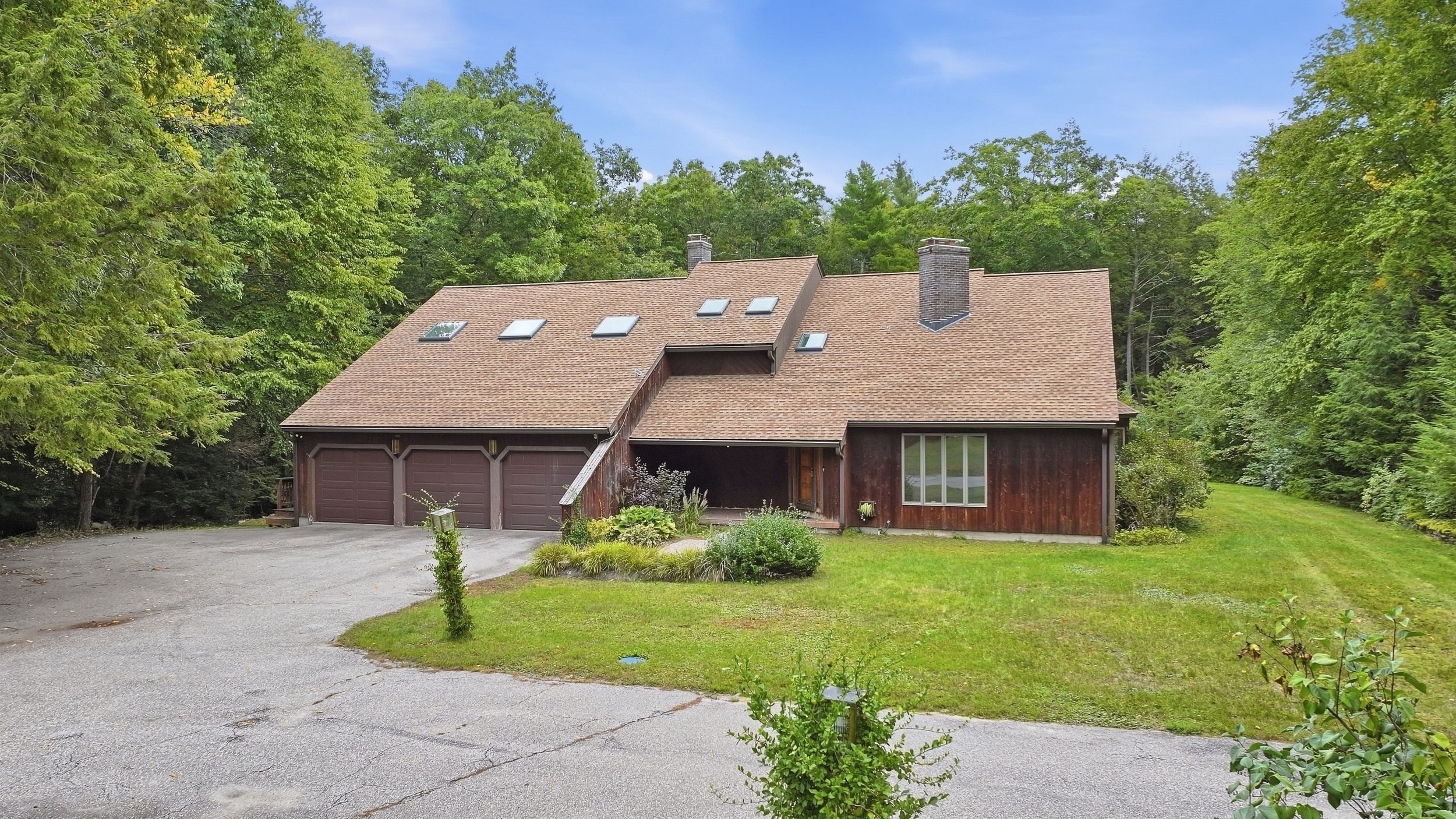 6 Nestlewood Ln Property Photo 3