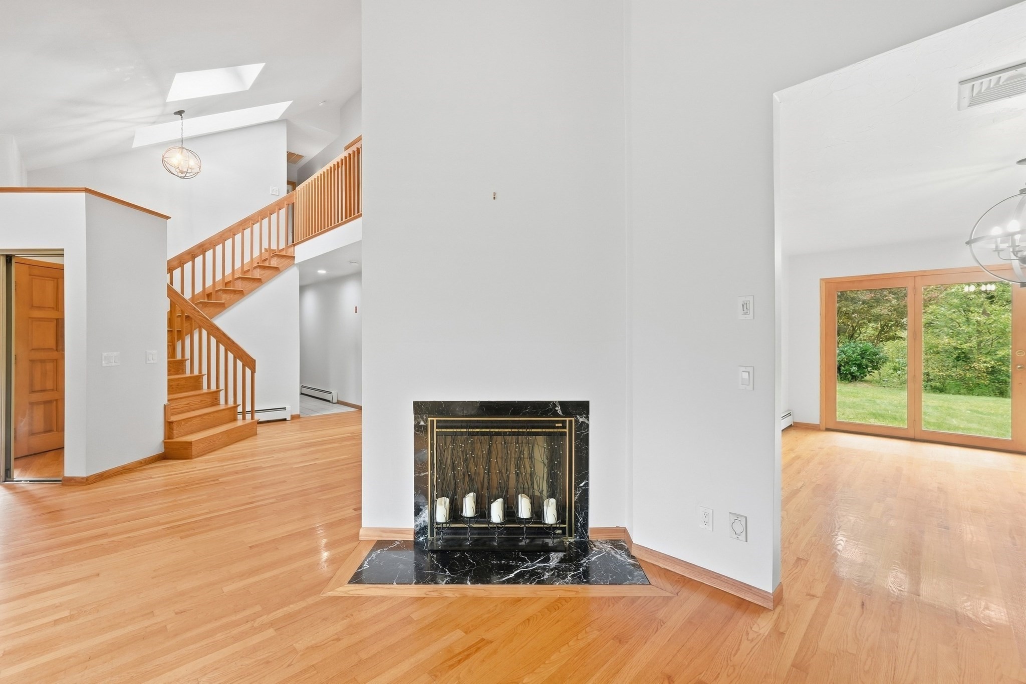 6 Nestlewood Ln Property Photo 5
