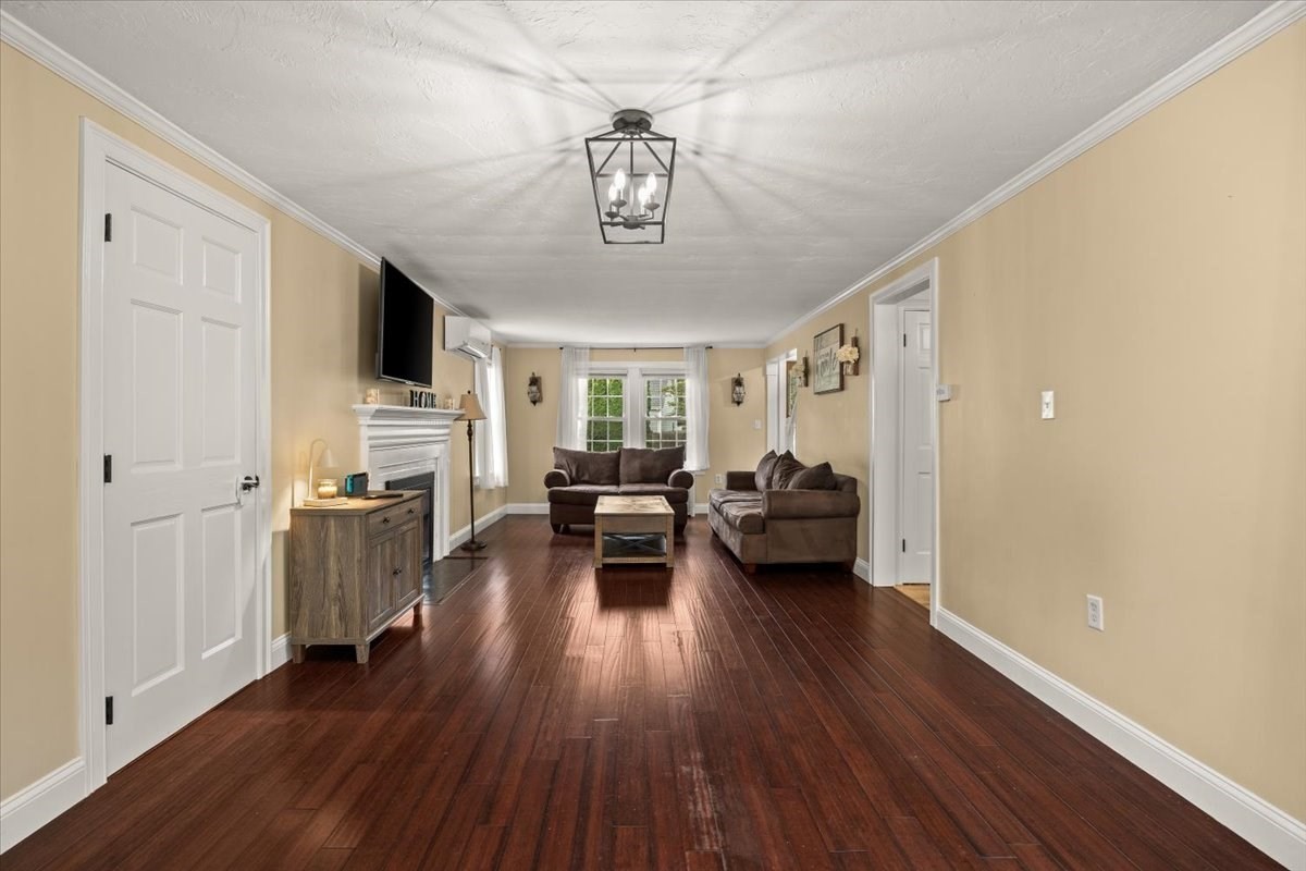 155 Commonwealth Ave Property Photo 10