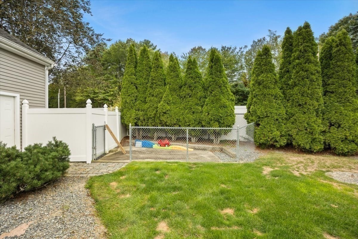 155 Commonwealth Ave Property Photo 32