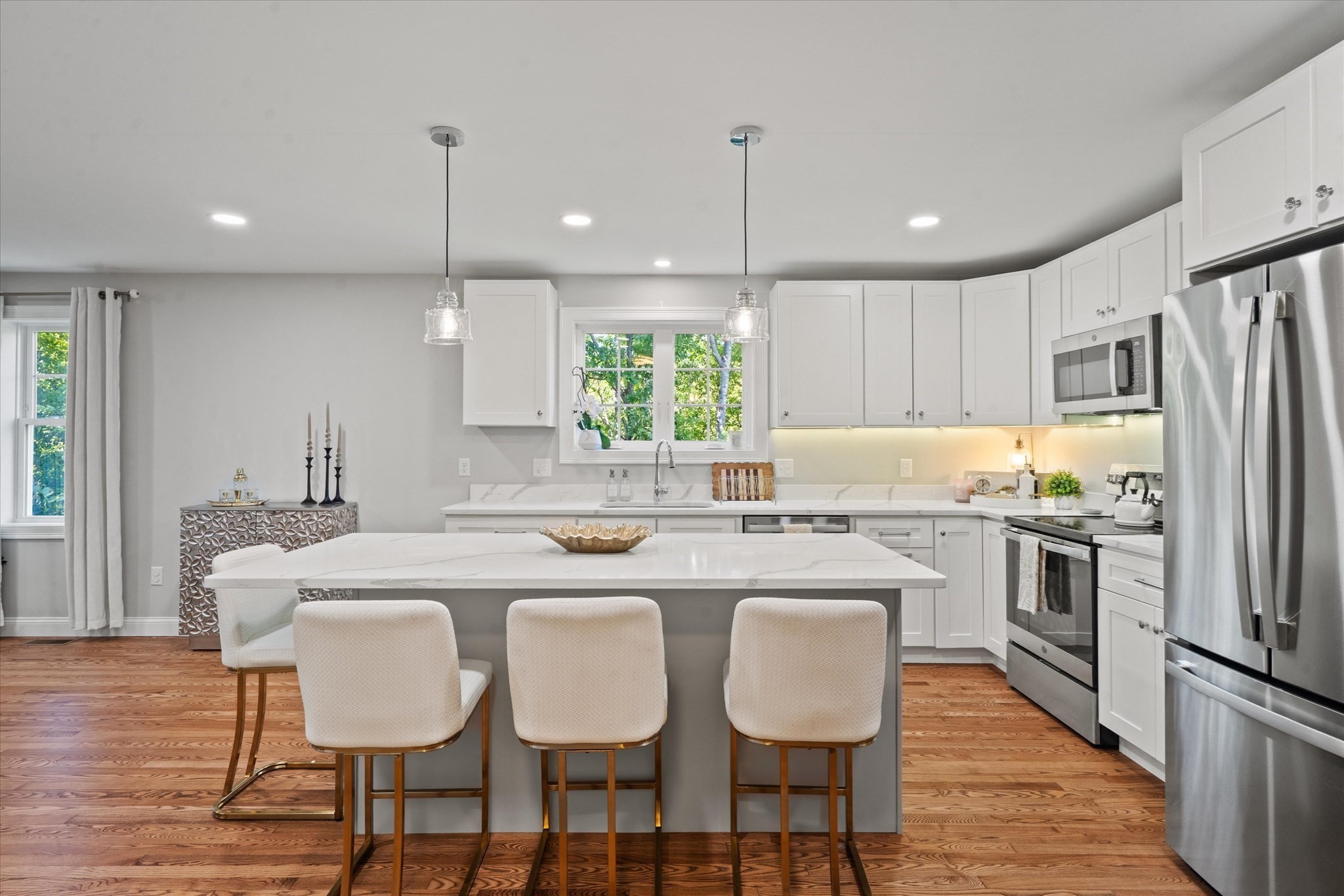 66 Castine St Property Photo 6