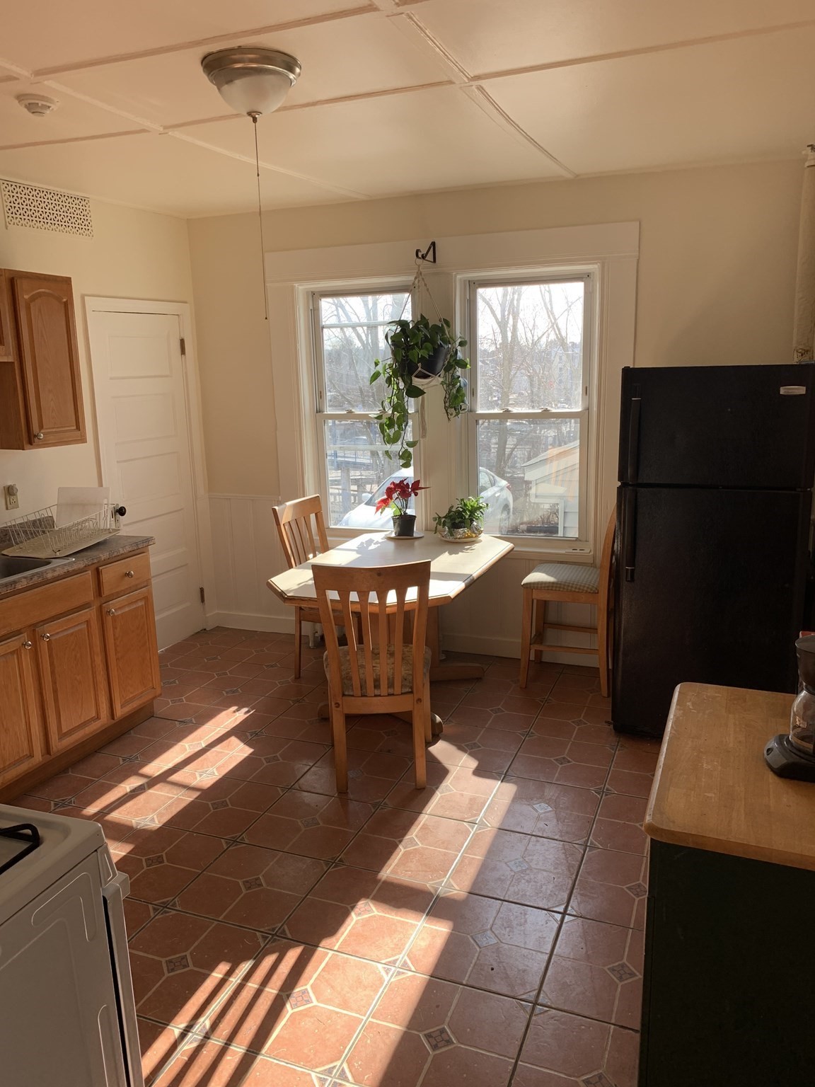 49 Holmes St # 2b Property Photo 2