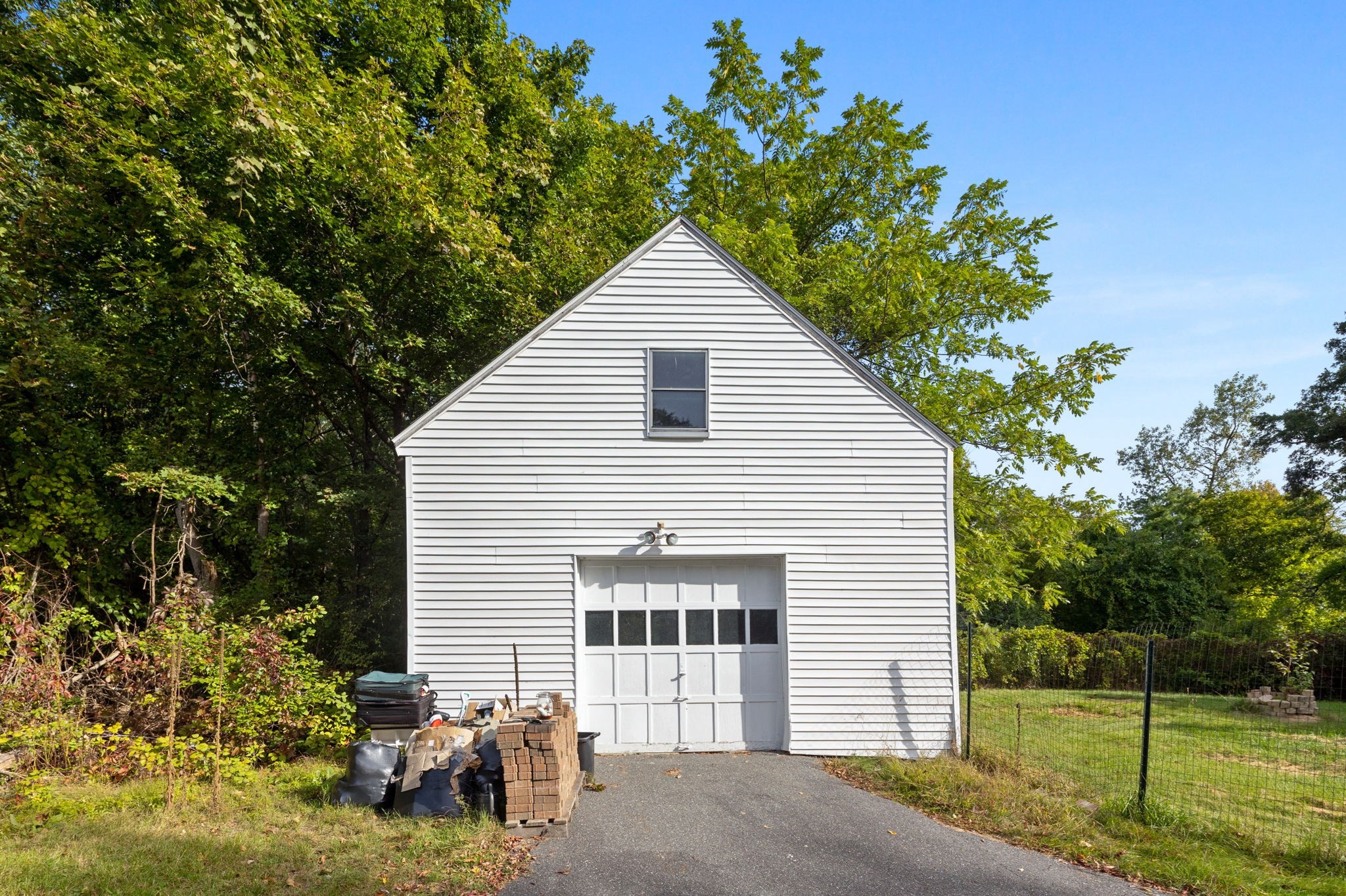 10 Salem St Property Photo 4