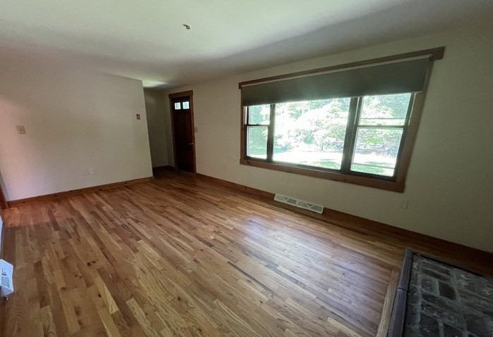148 Newtown Rd Property Photo 3