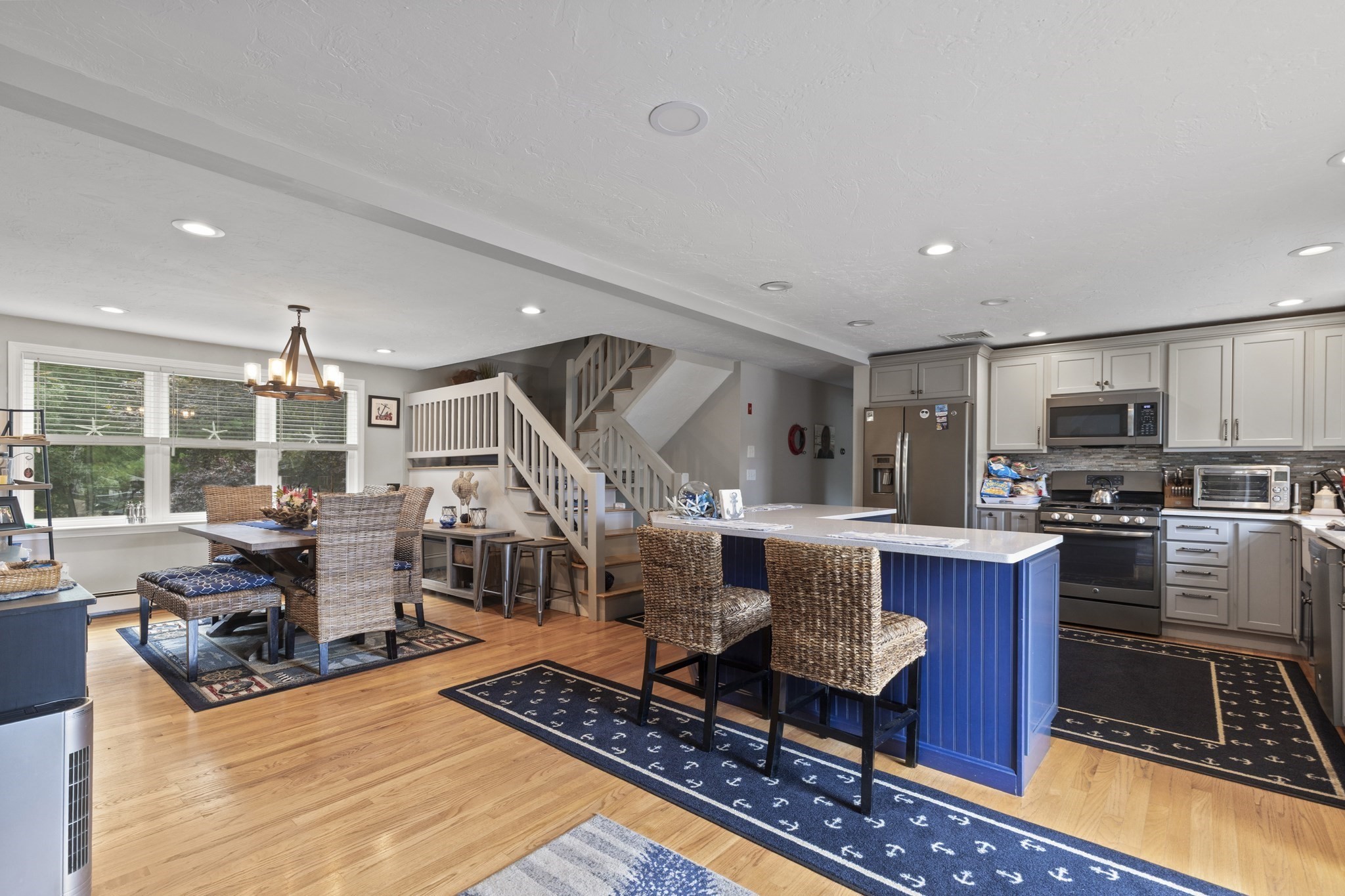 48 Sachem Rd. Property Photo 4