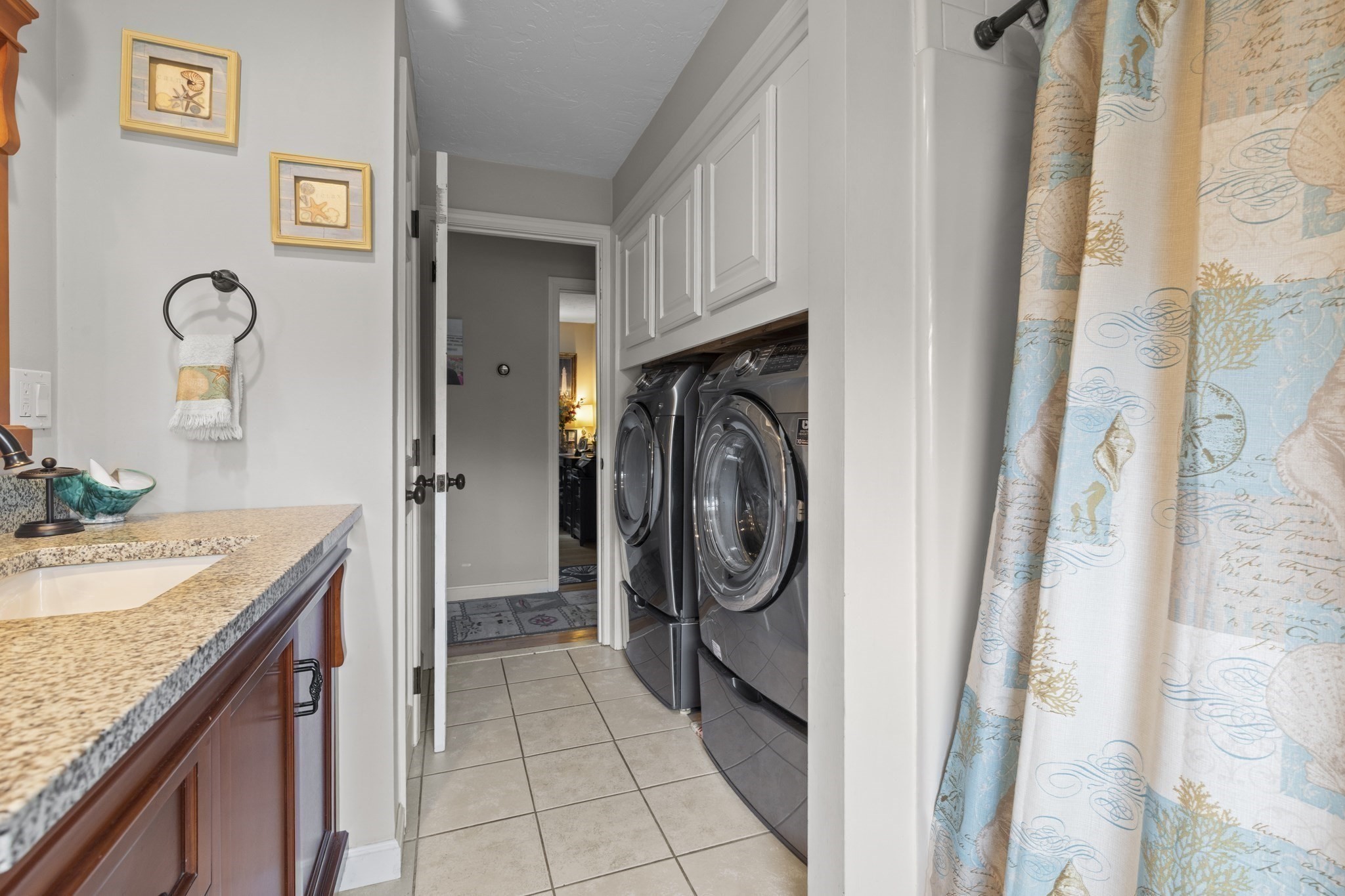 48 Sachem Rd. Property Photo 23