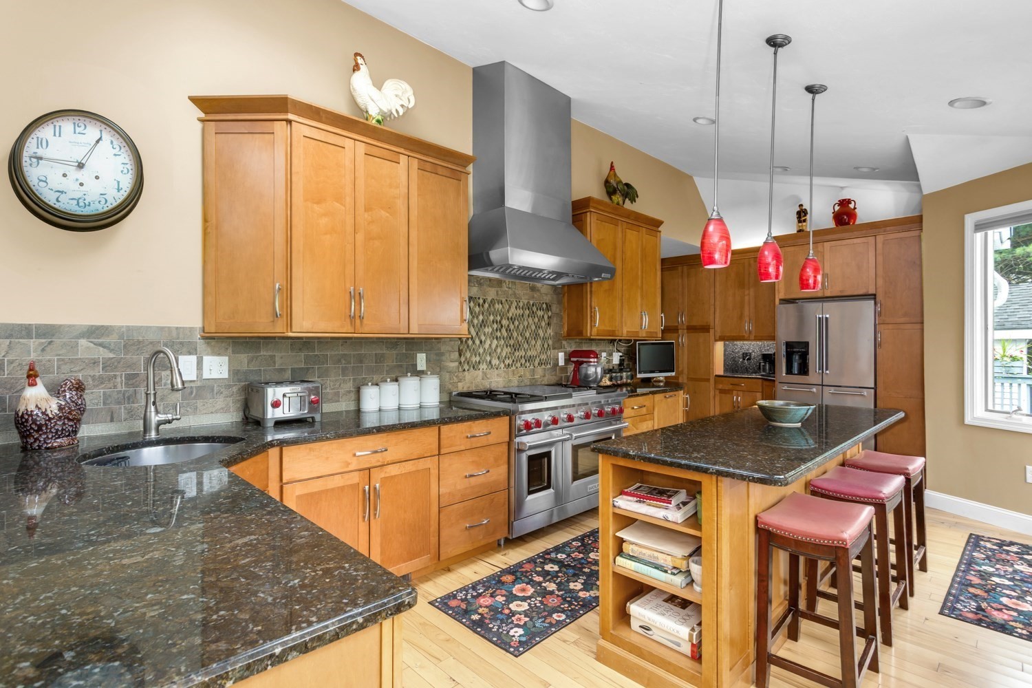 1322 Pond St Property Photo 15