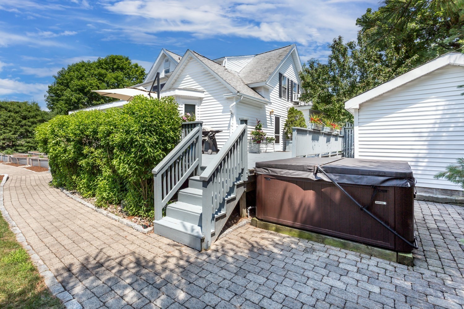 1322 Pond St Property Photo 34
