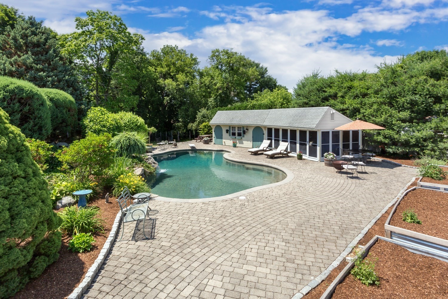 1322 Pond St Property Photo 36