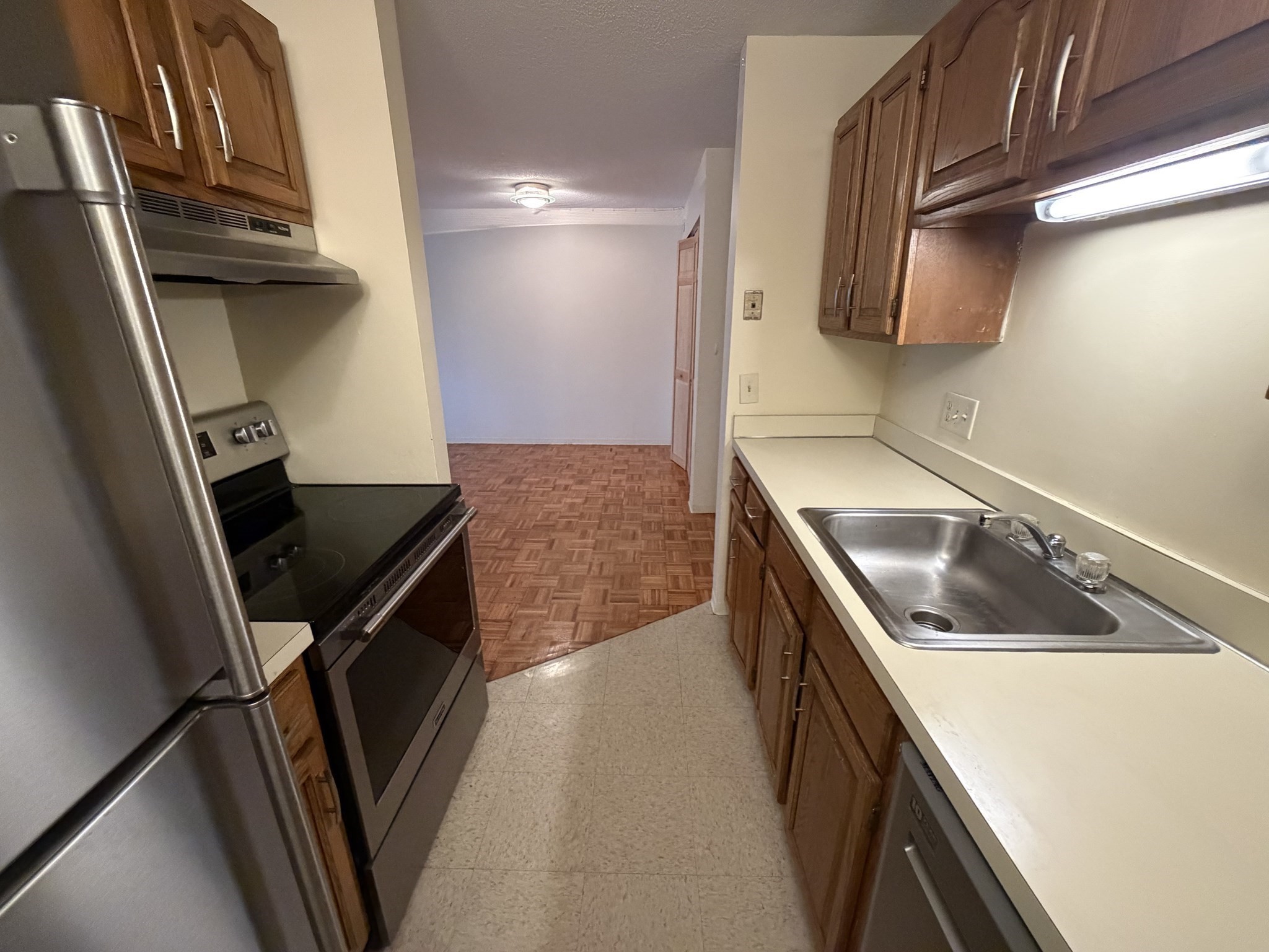 1580 Massachusetts Ave # 3e Property Photo 3